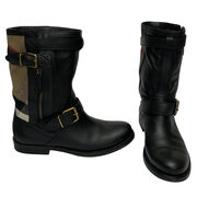 Bota Burberry Couro Preto e Xadrez
