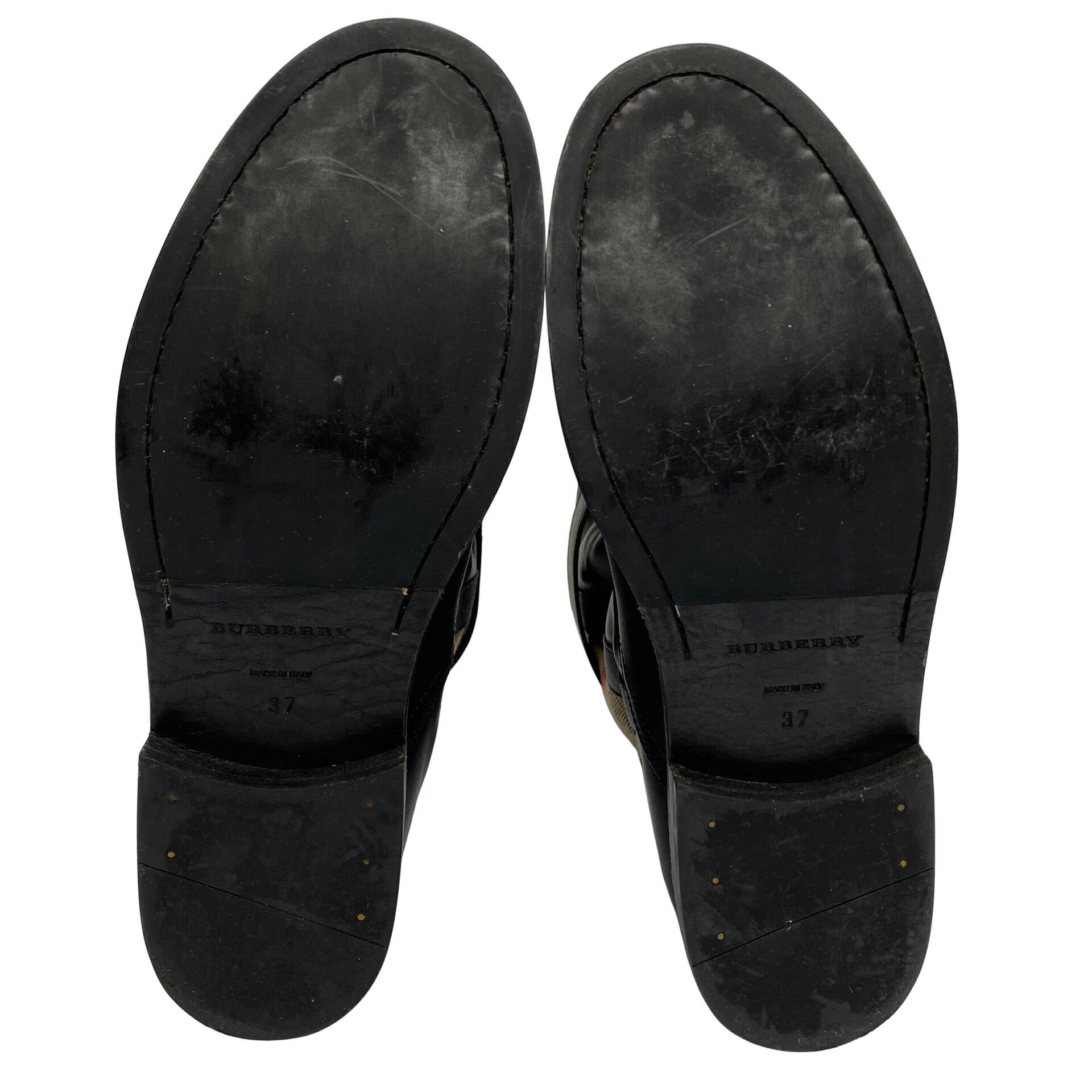 Bota Burberry Couro Preto e Xadrez