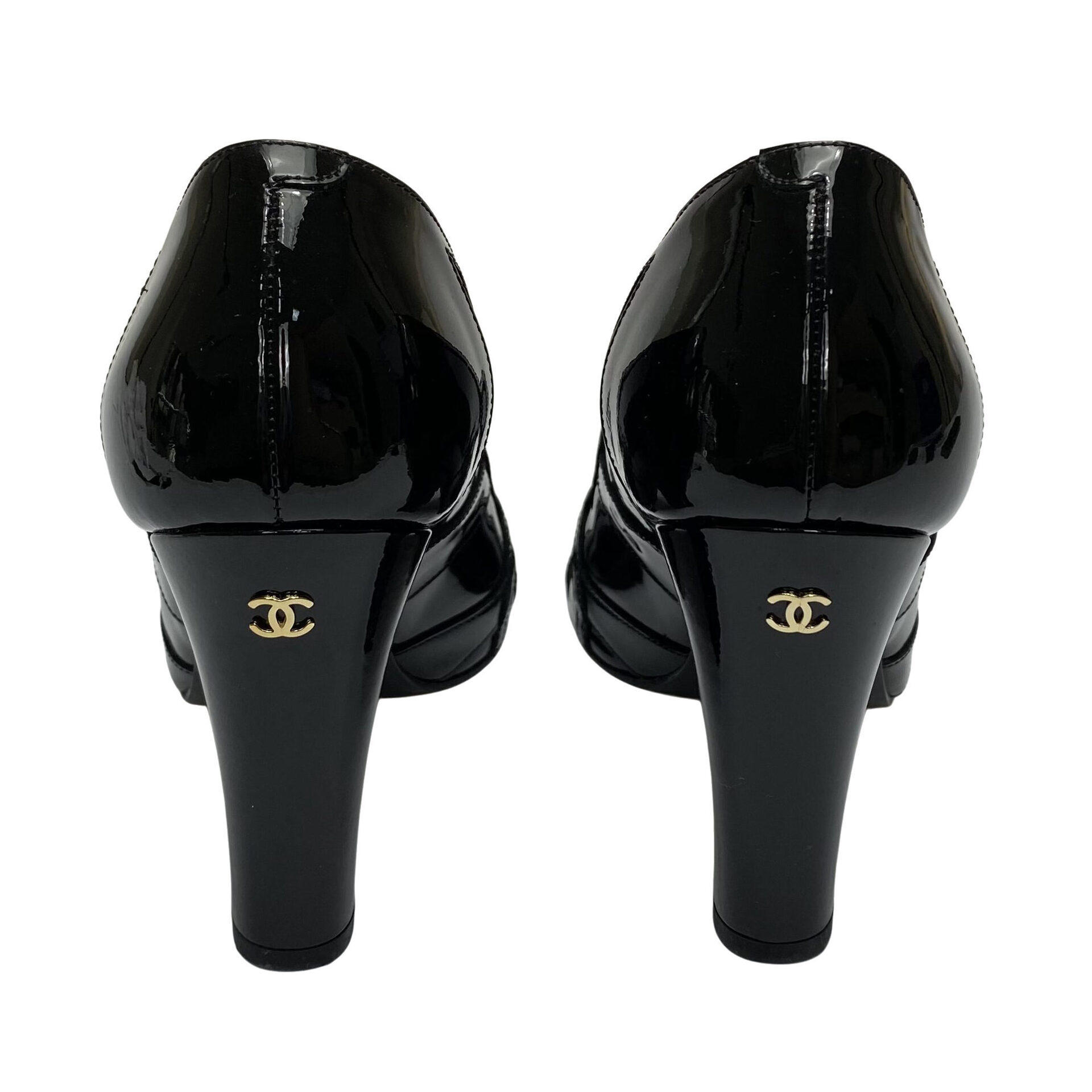 Peep Toe Chanel Verniz Preto