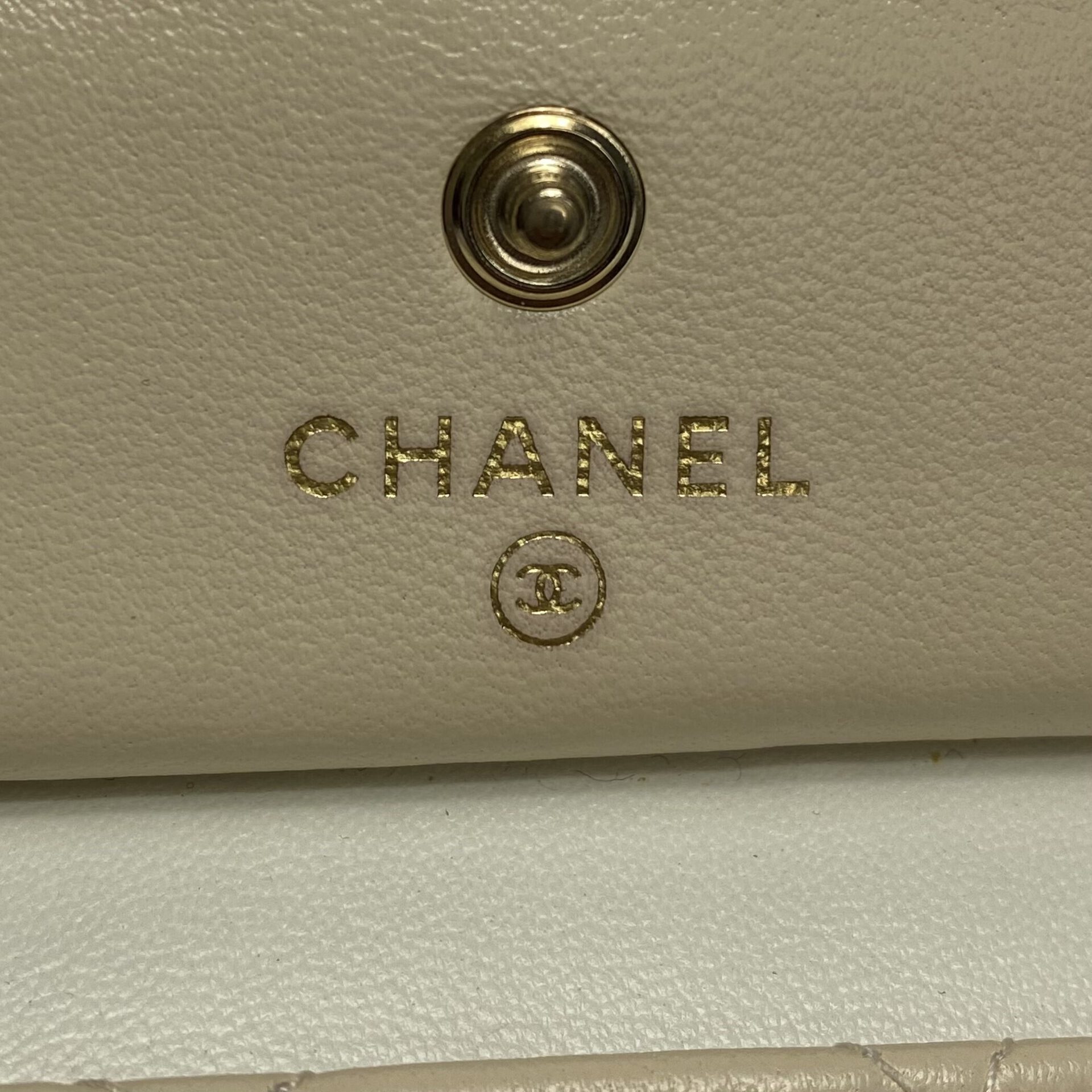 Tag para mala Chanel