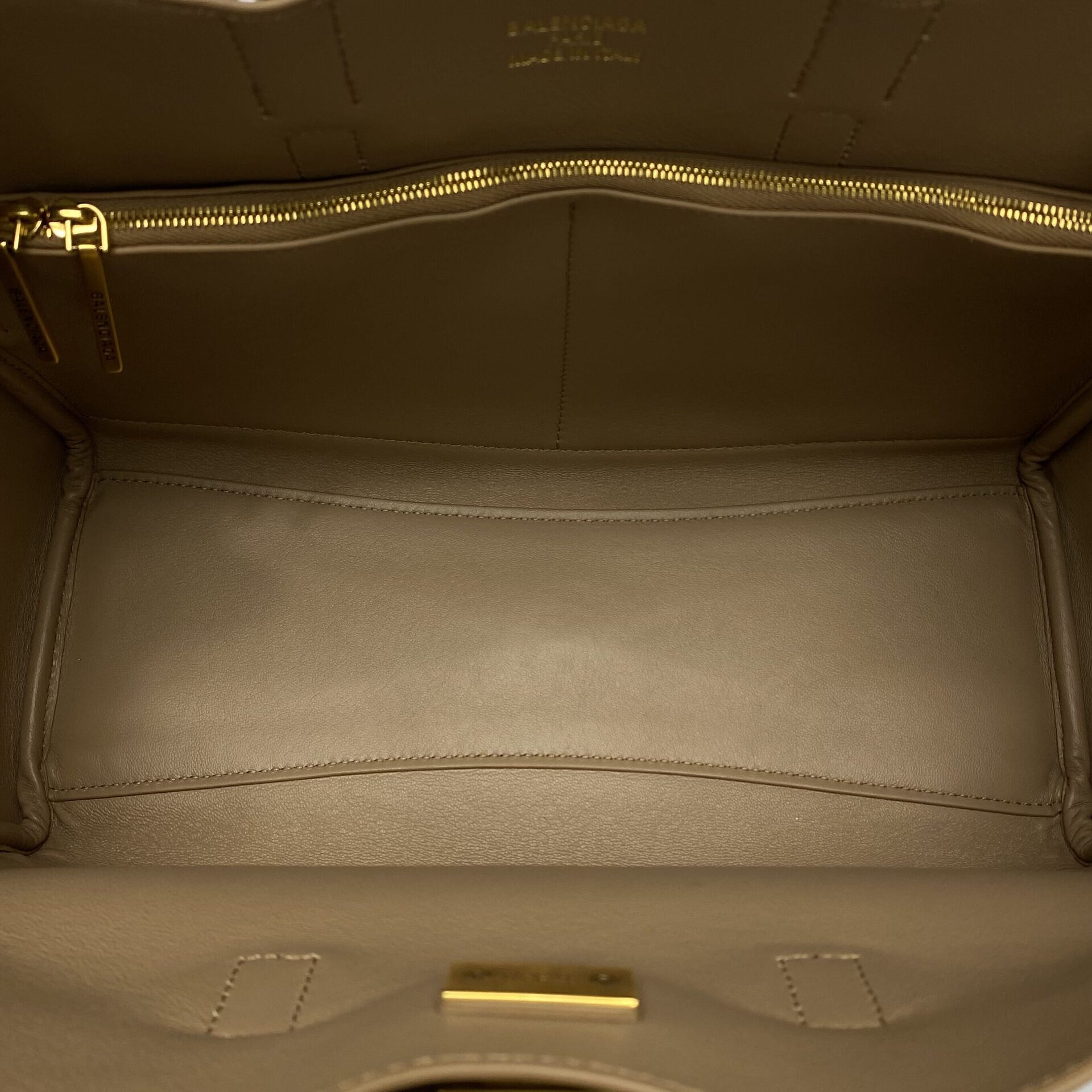 Bolsa Balenciaga Bel Air Carry All