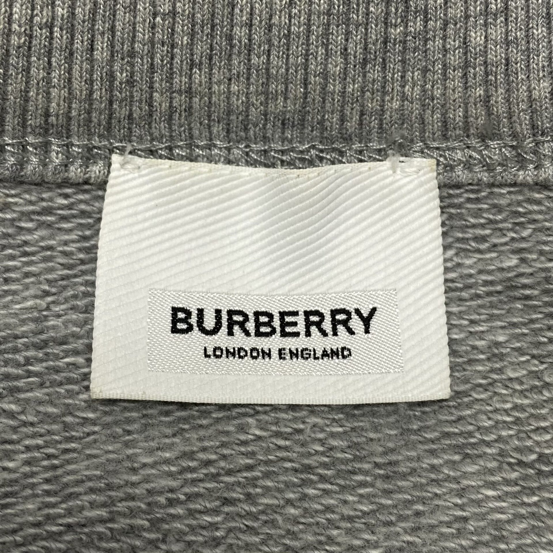 Moletom Burberry London England Cinza