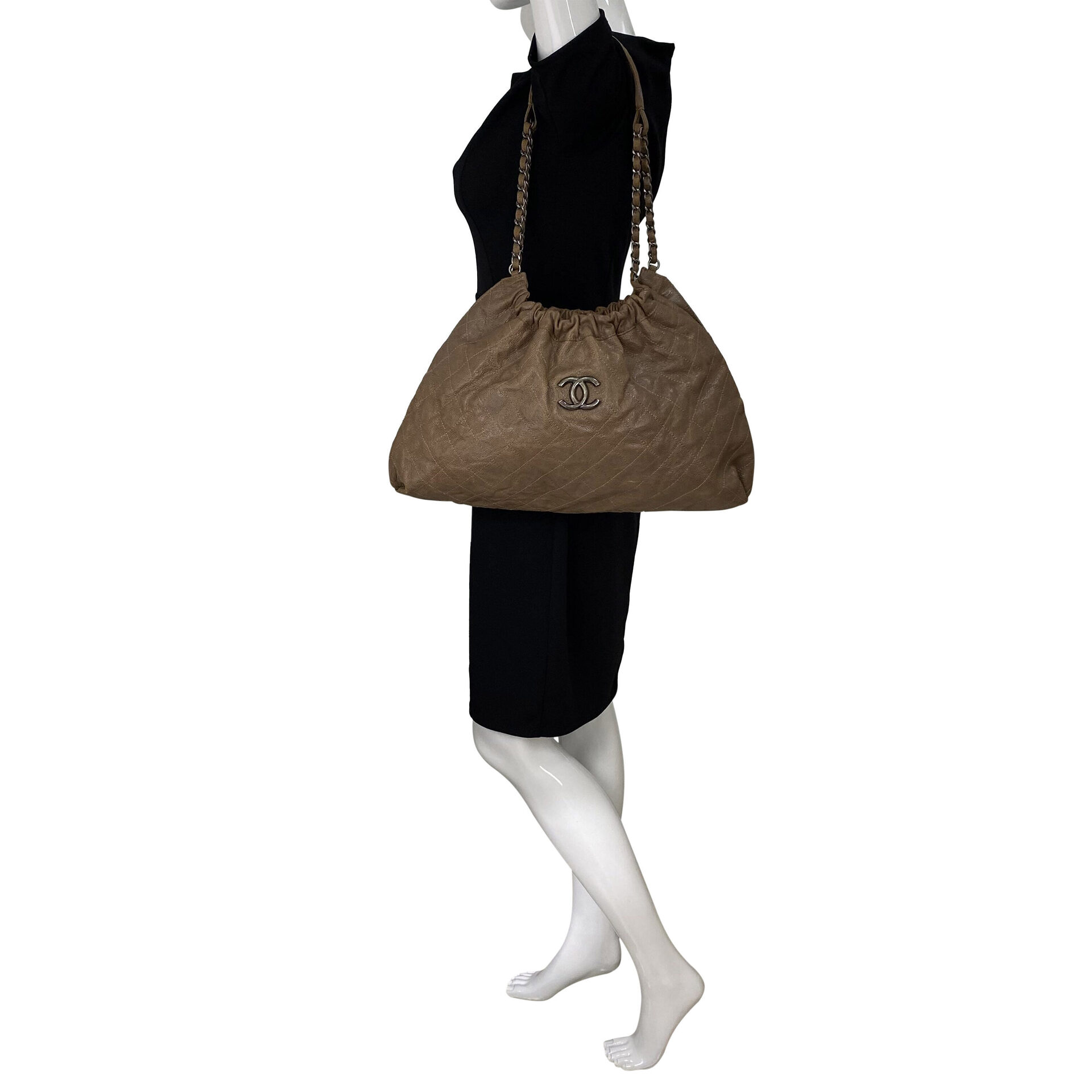 Bolsa Chanel Elastic CC Caviar Marrom