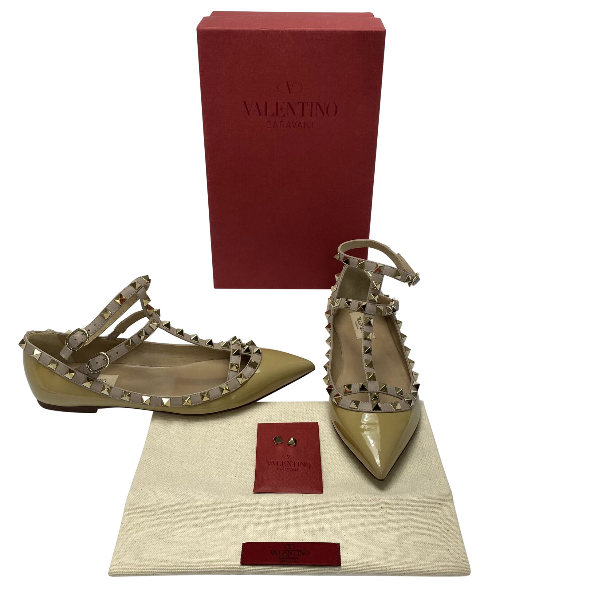 Sapatilha Valentino Garavani Rockstud Nude