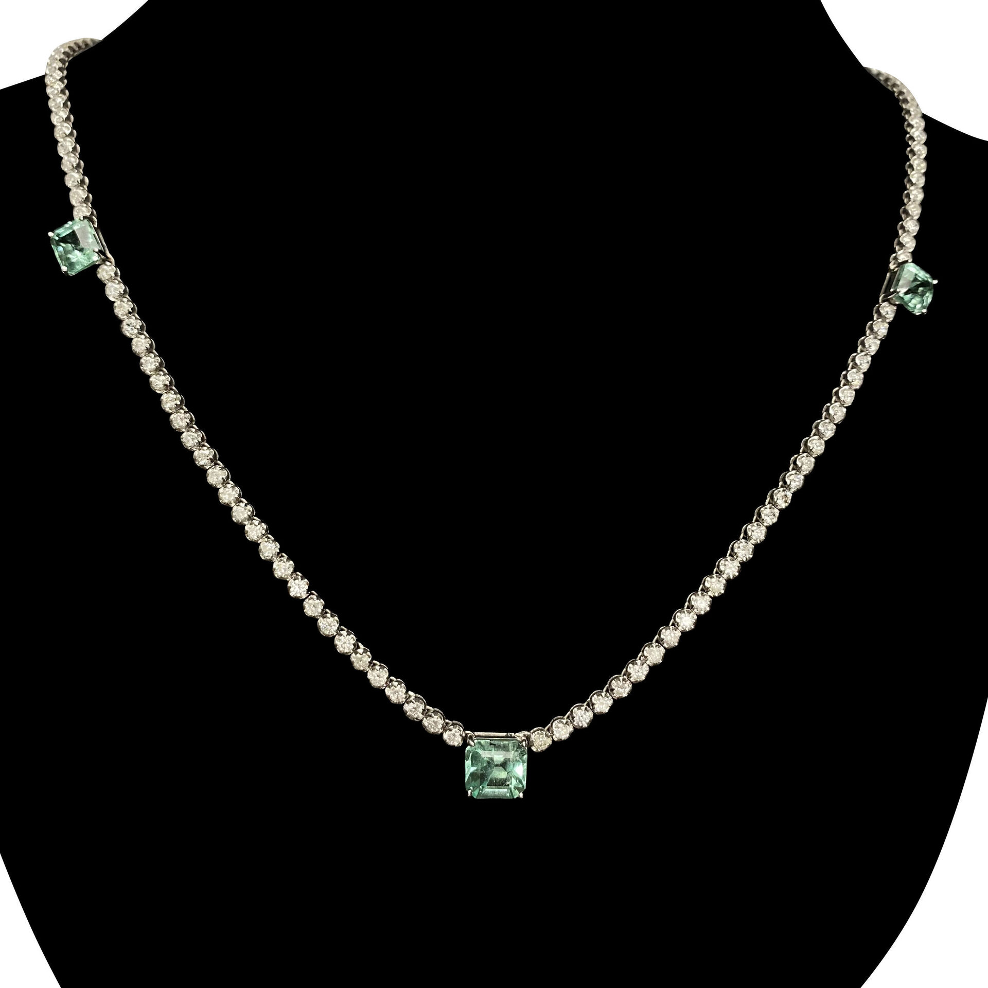 Colar Riviera com Esmeraldas - 3.72 ct.