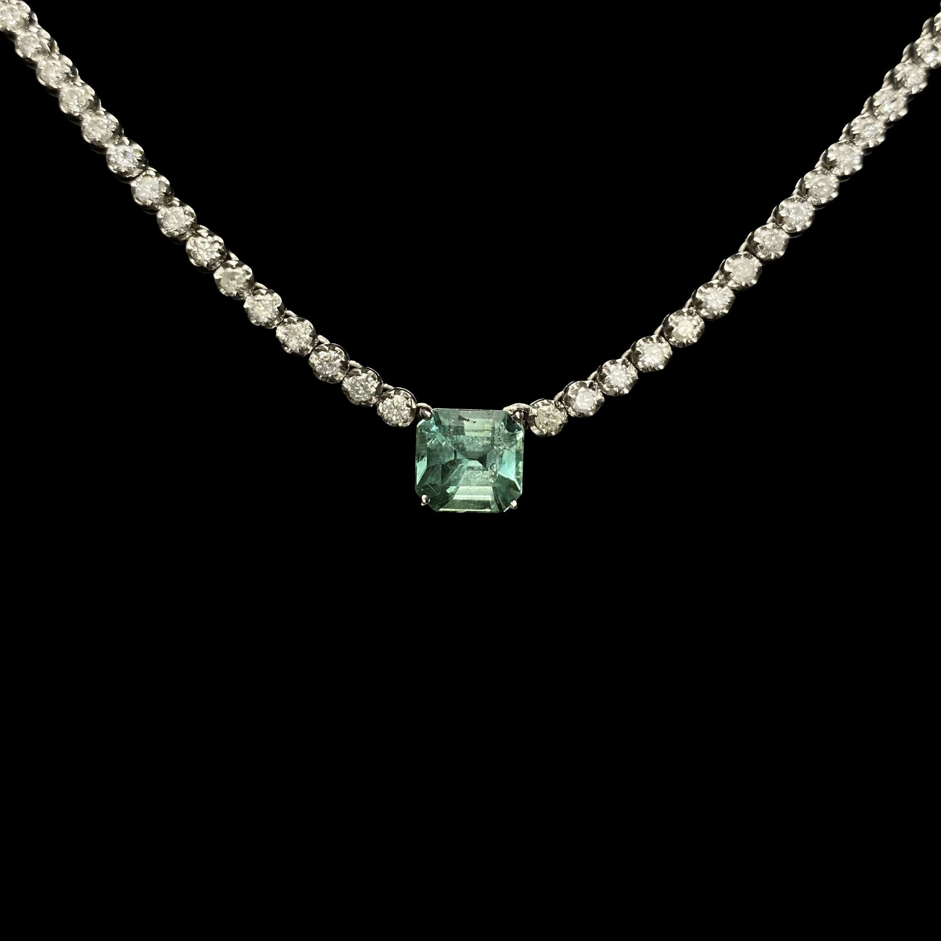 Colar Riviera com Esmeraldas - 3.72 ct.