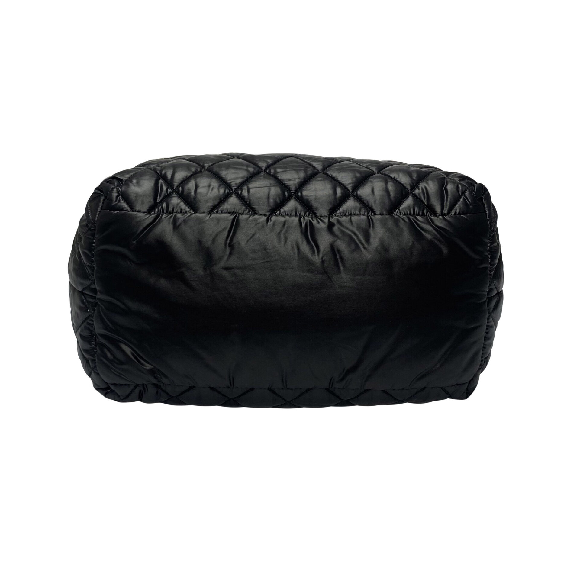 Bolsa Chanel Coco Cocoon Nylon Preta