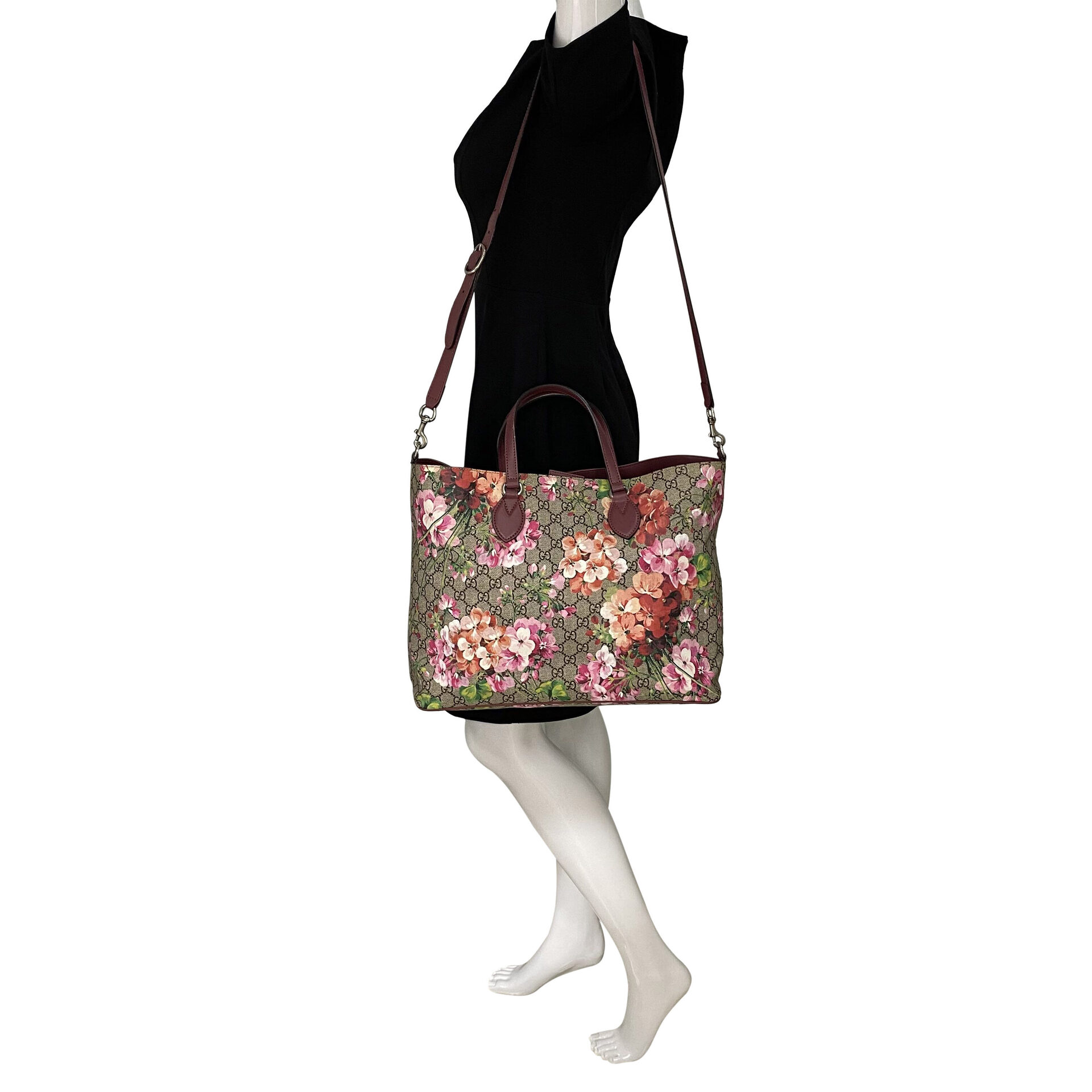 Bolsa Gucci Tote GG Supreme Blooms