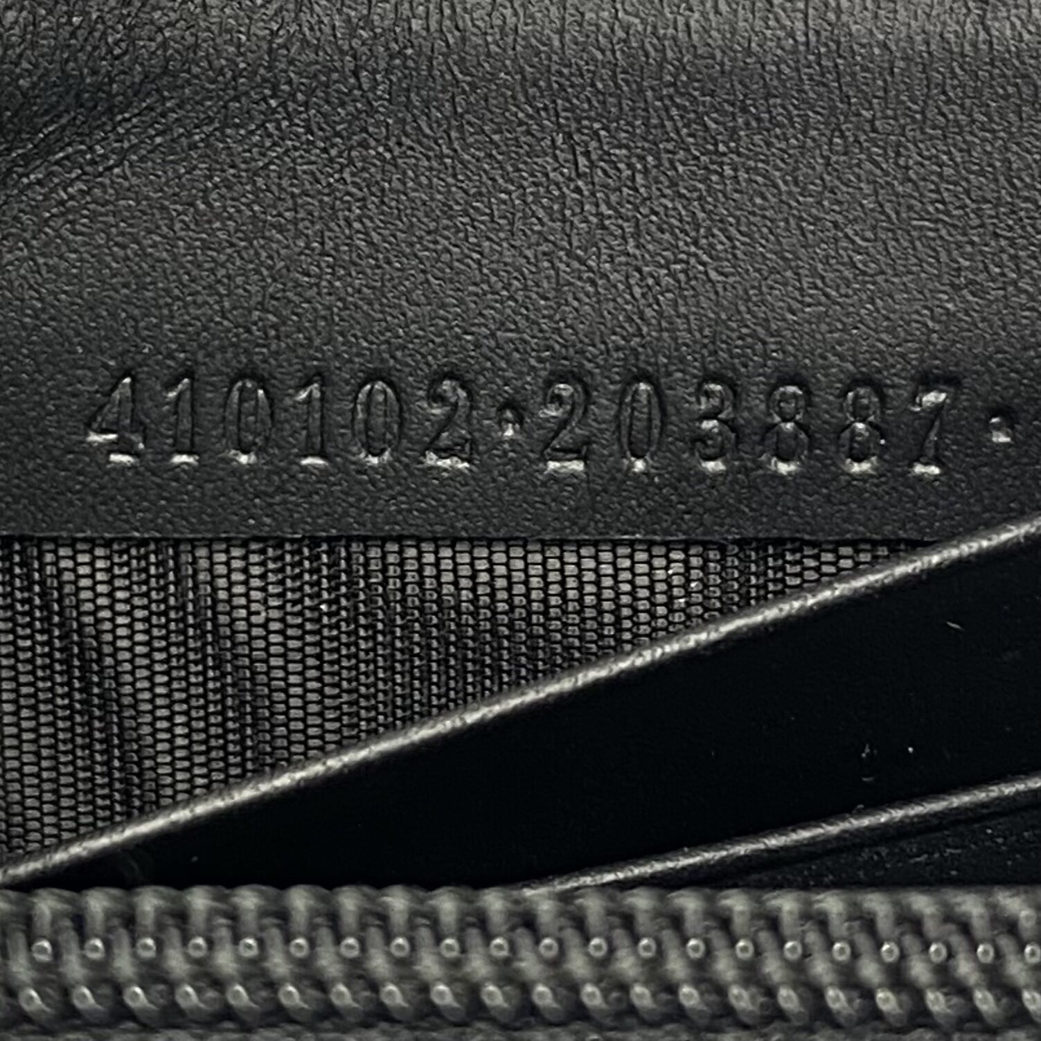Carteira Gucci GG Supreme Bee