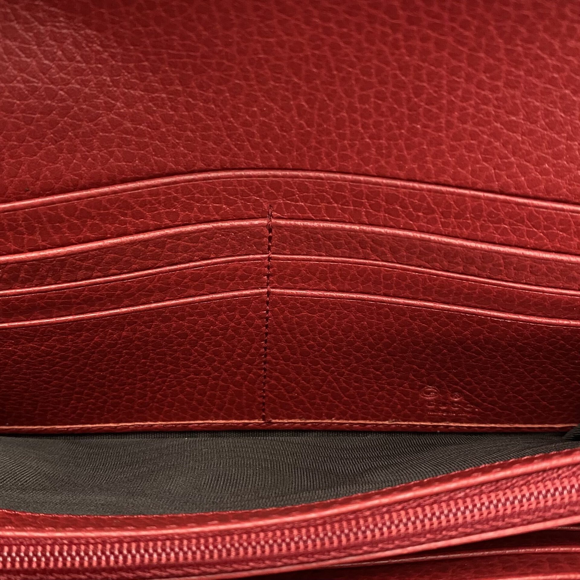 Carteira Gucci Interlocking GG Vermelha