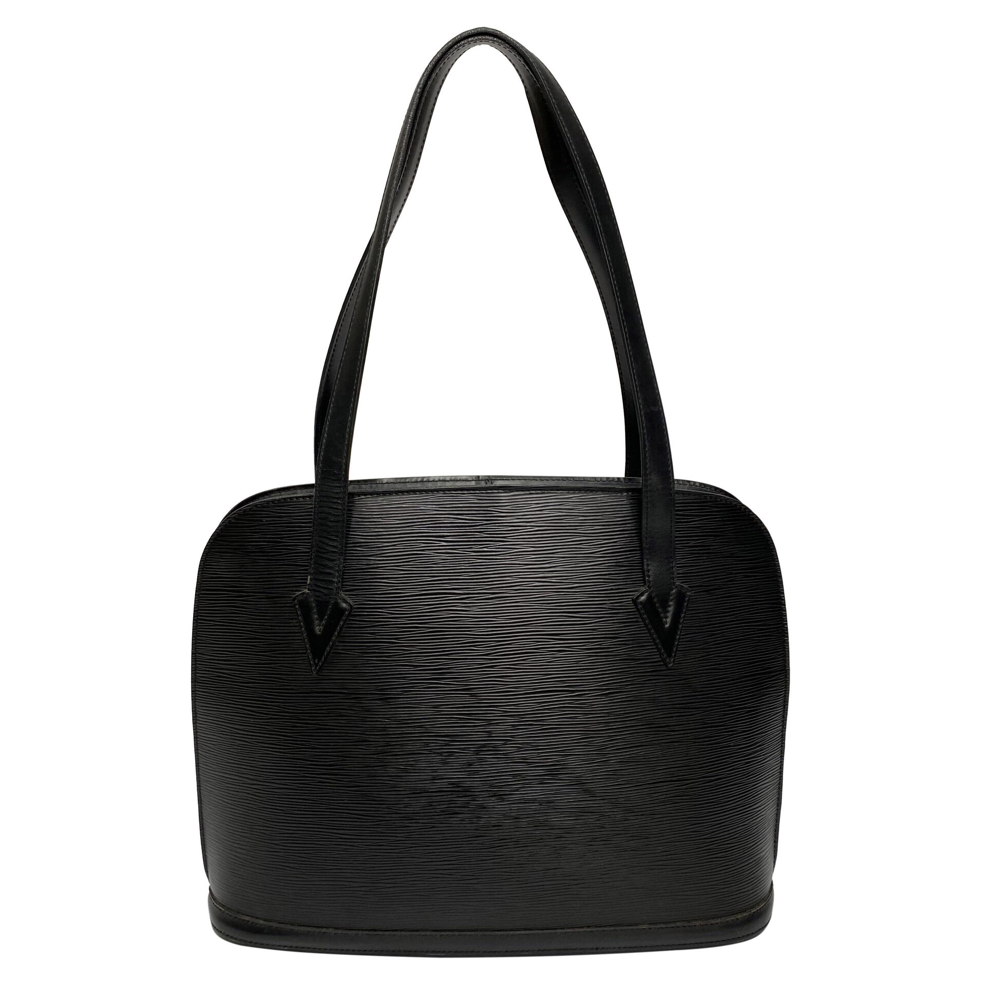 Bolsa Louis Vuitton Lussac Couro Epi Preto