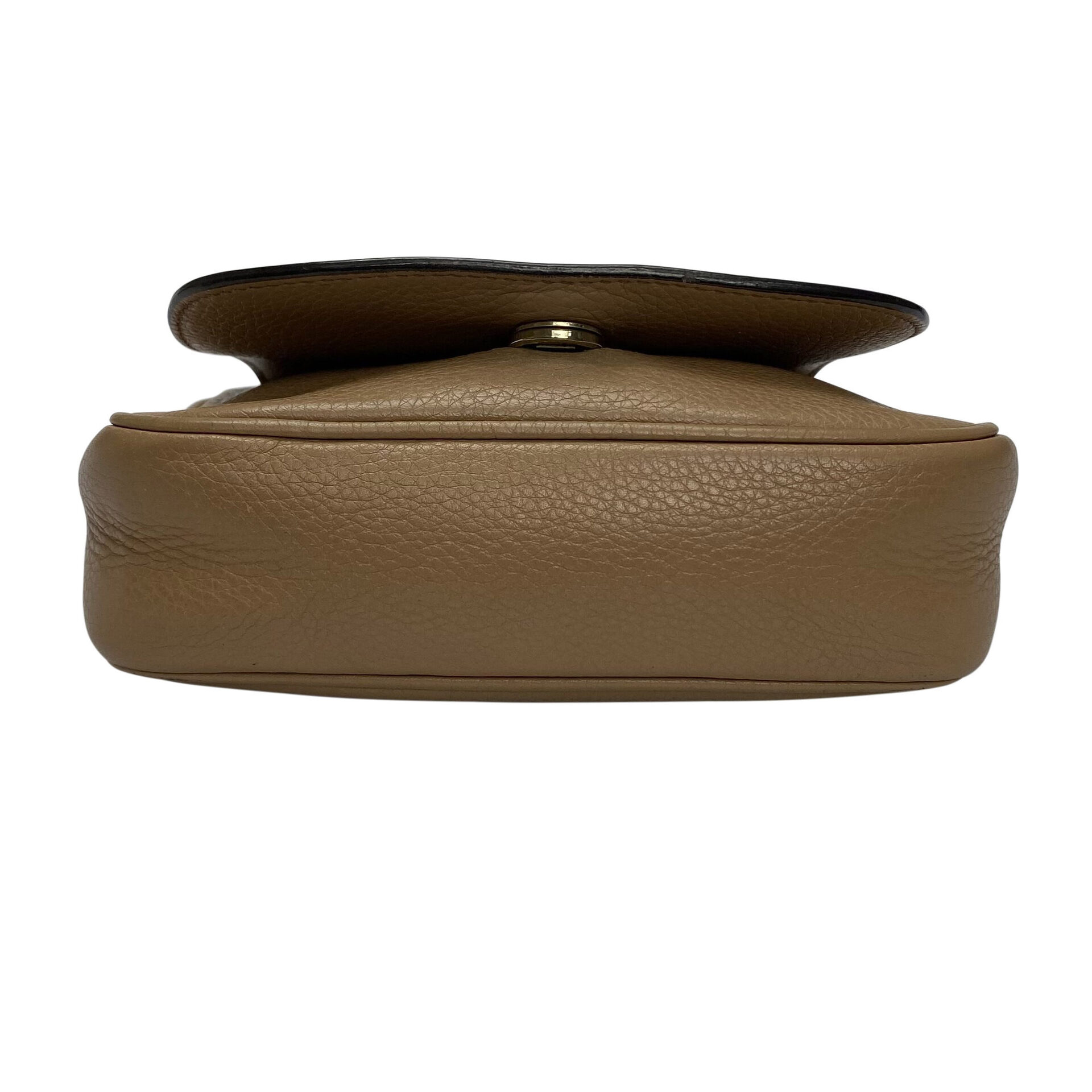 Bolsa Gucci Soho Chain Bege