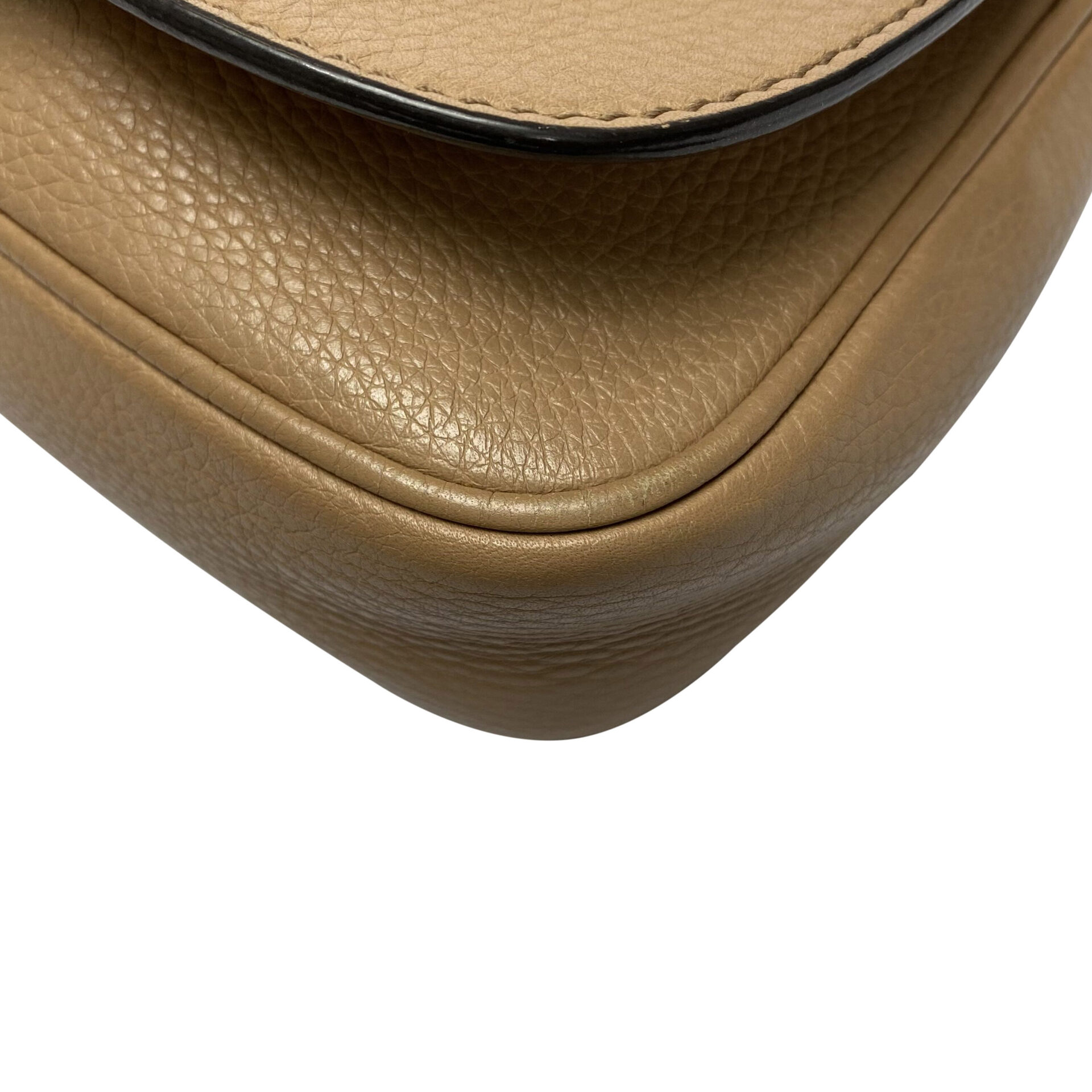 Bolsa Gucci Soho Chain Bege