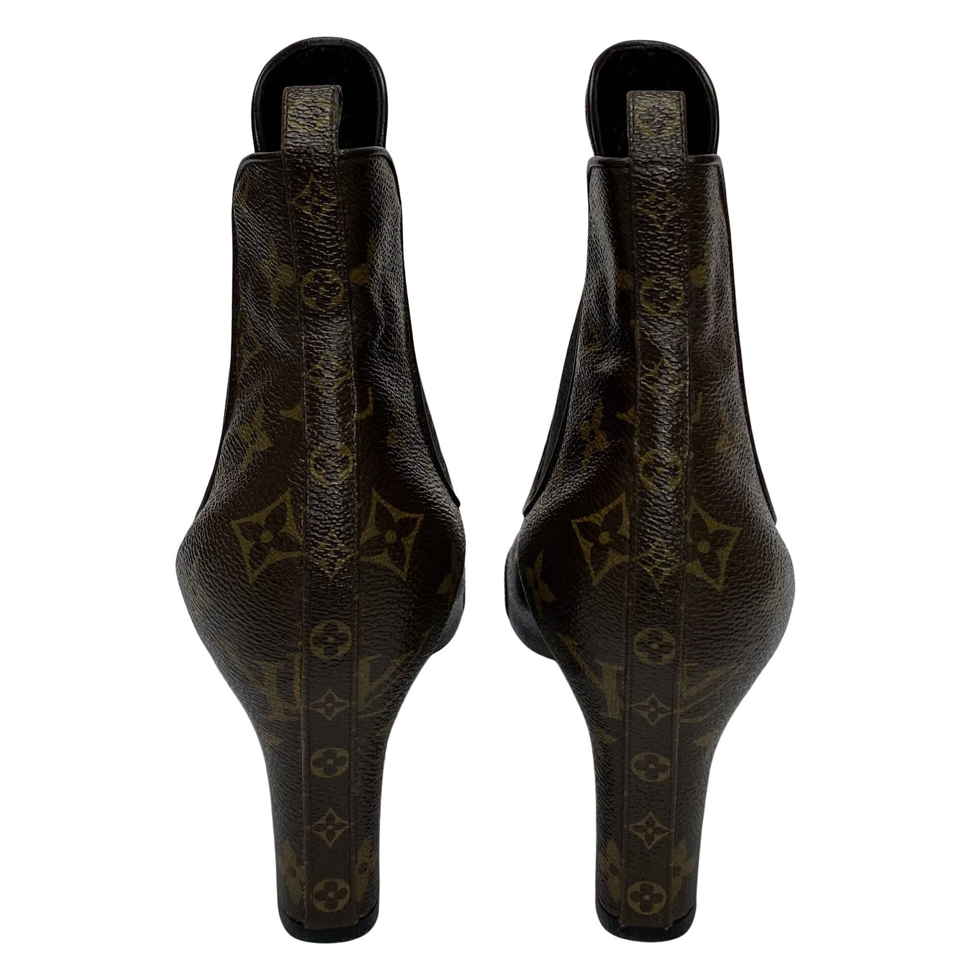 Bota Louis Vuitton Monogram Chelsea Boots Canvas