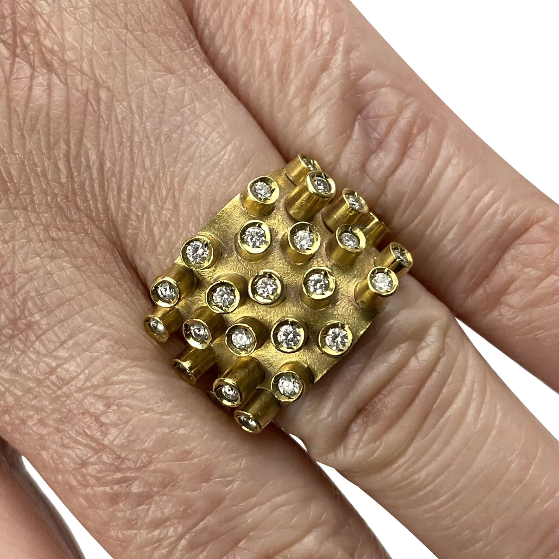 Anel Carla Amorim Ouro Amarelo com Brilhantes