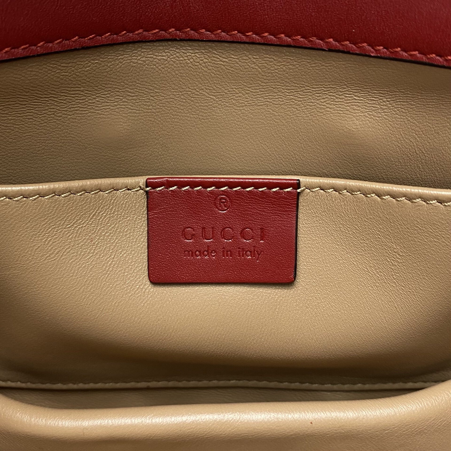 Bolsa Gucci Broadway Bee Vermelha