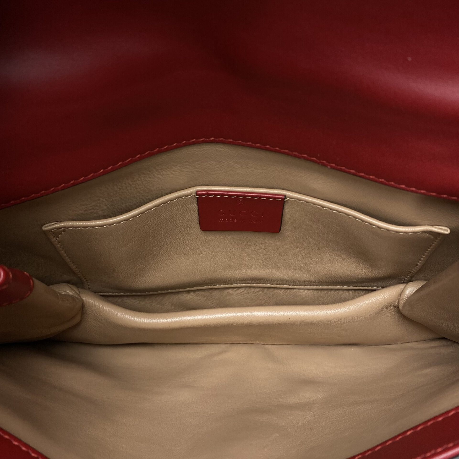 Bolsa Gucci Broadway Bee Vermelha