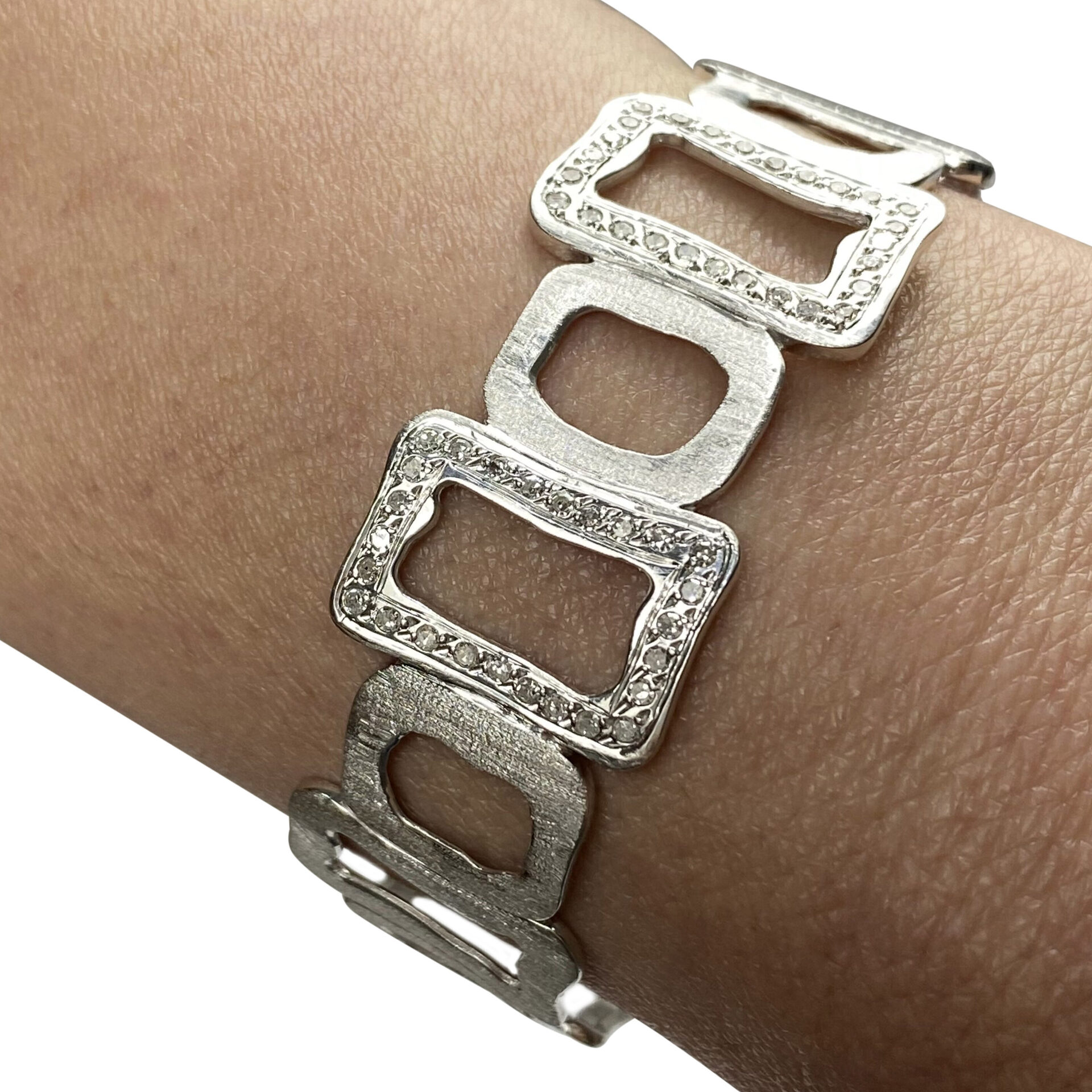 Bracelete Ouro Branco com Diamantes - 0.86 ct.