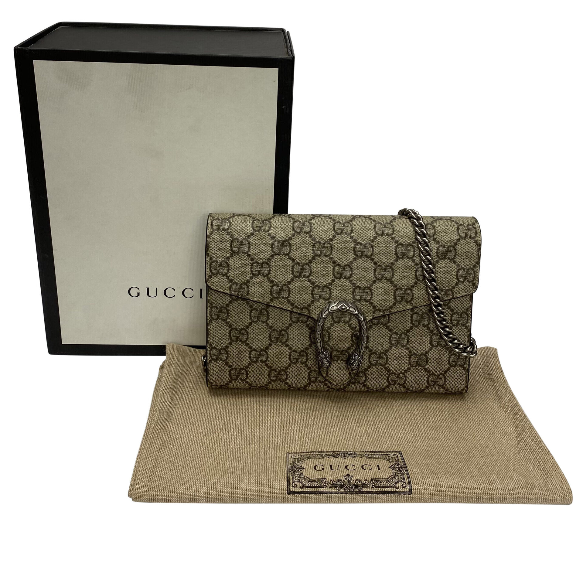 Bolsa Gucci Dionysus GG Supreme Chain Wallet