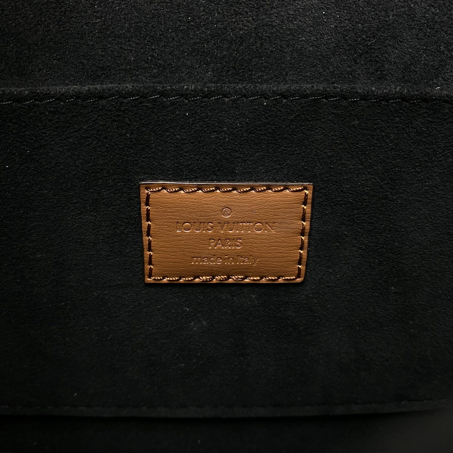 Bolsa Louis Vuitton Monogram Reverse Dauphine