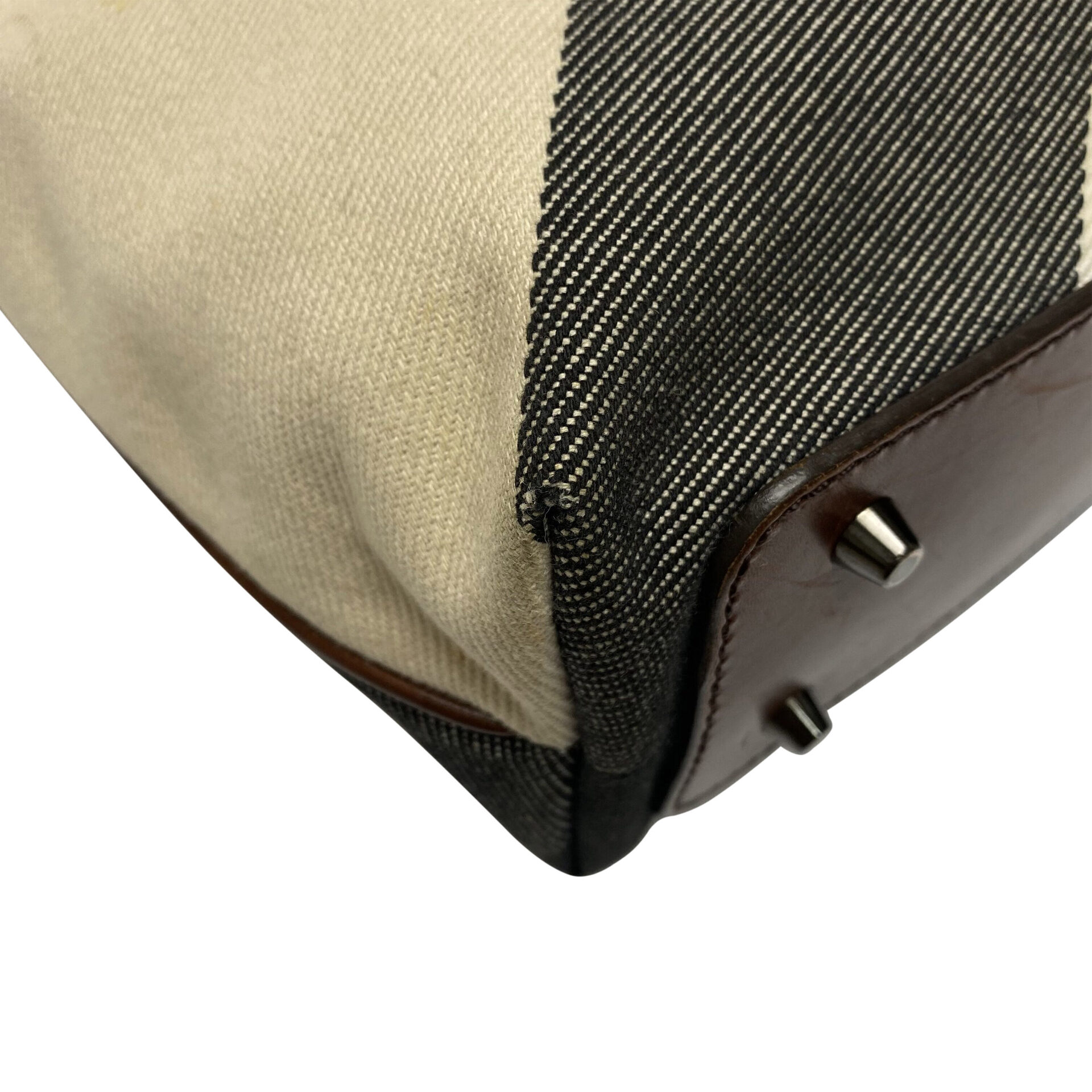 Bolsa Burberry Xadrez