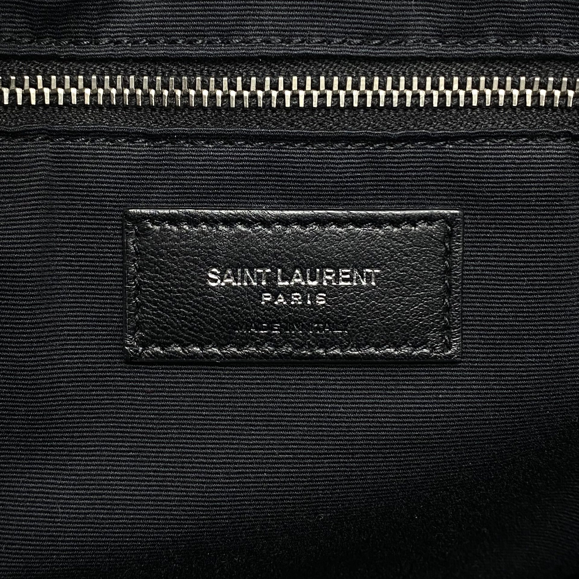 Bolsa Saint Laurent LouLou Preta
