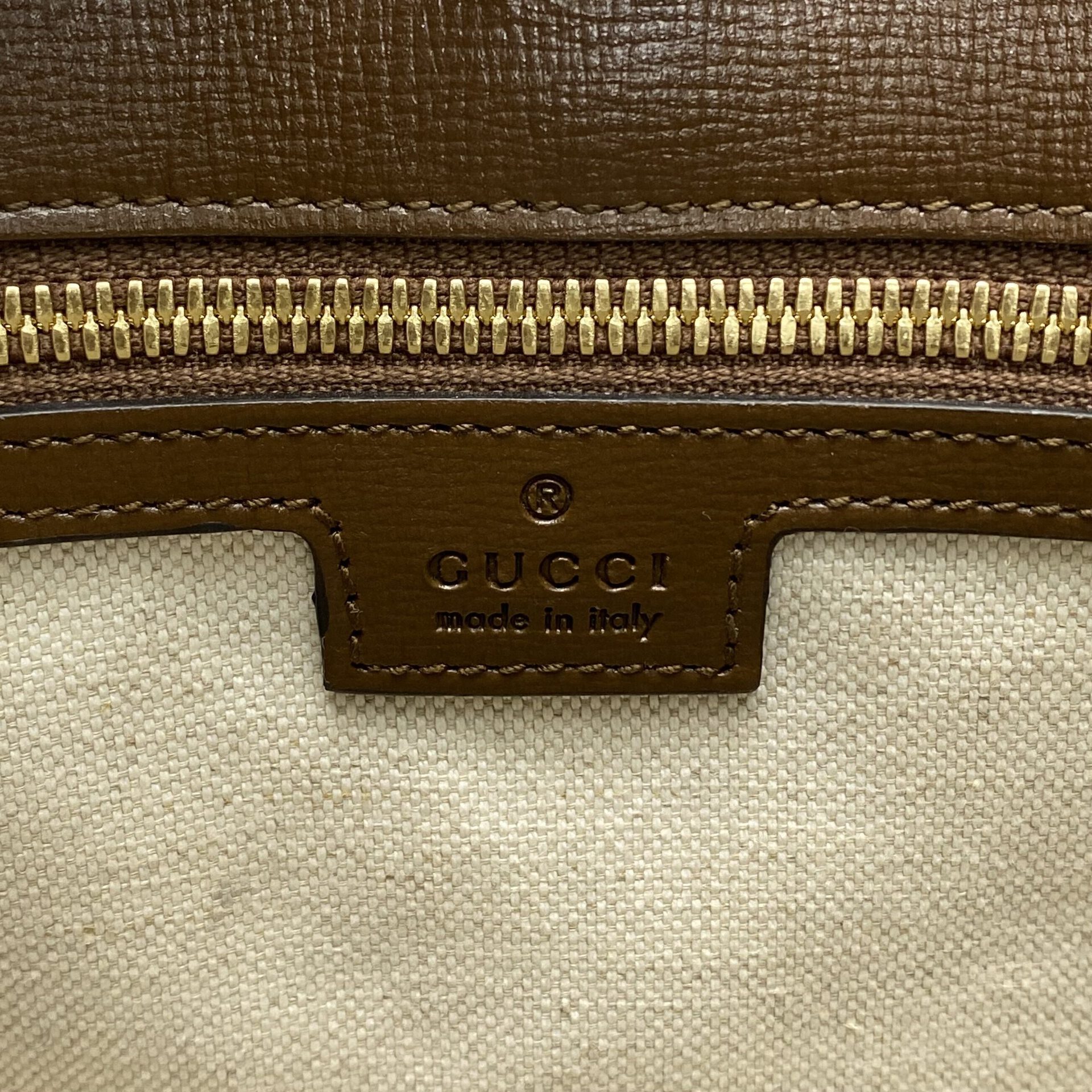 Bolsa Gucci GG Supreme Small Tote