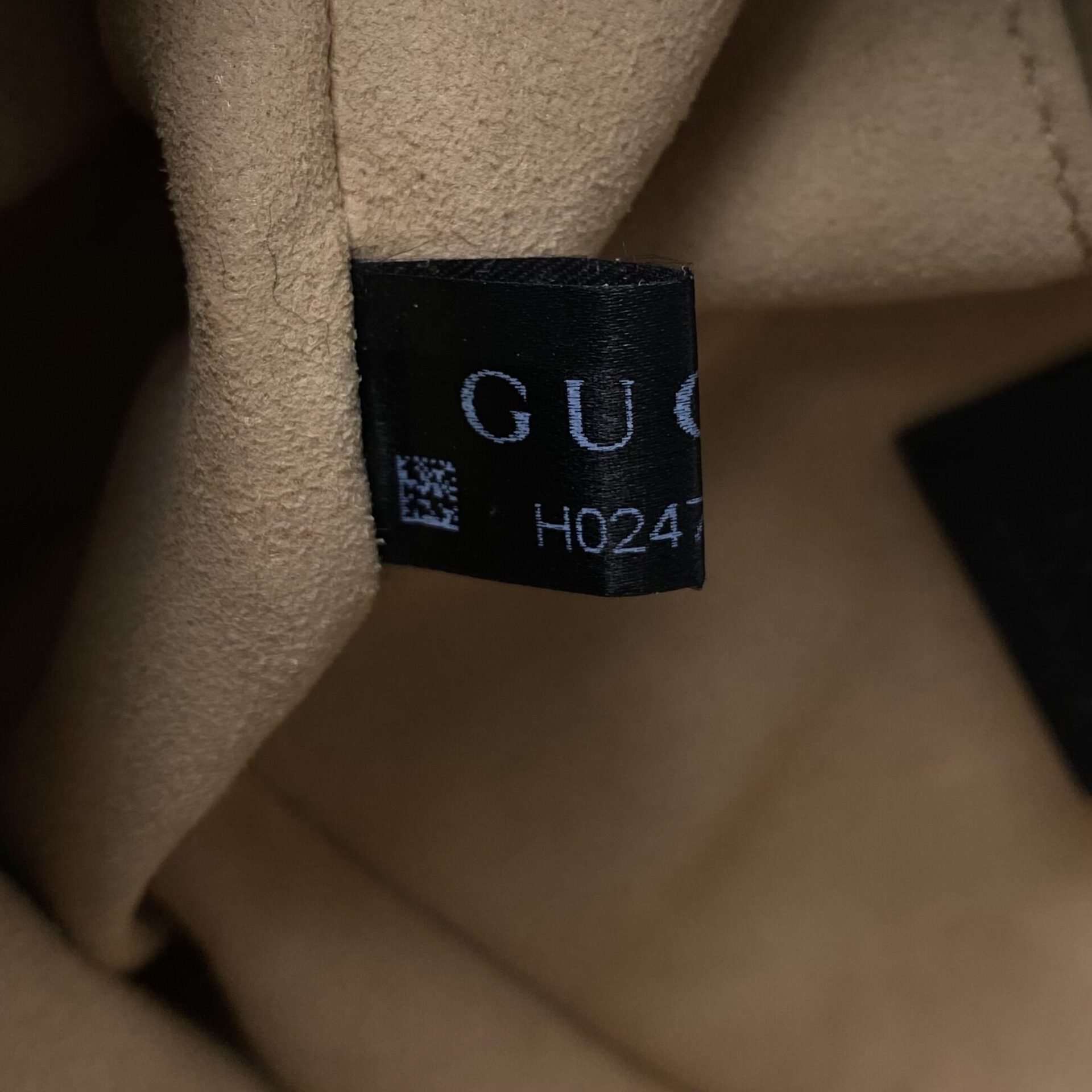 Pochete Gucci GG Marmont Preta