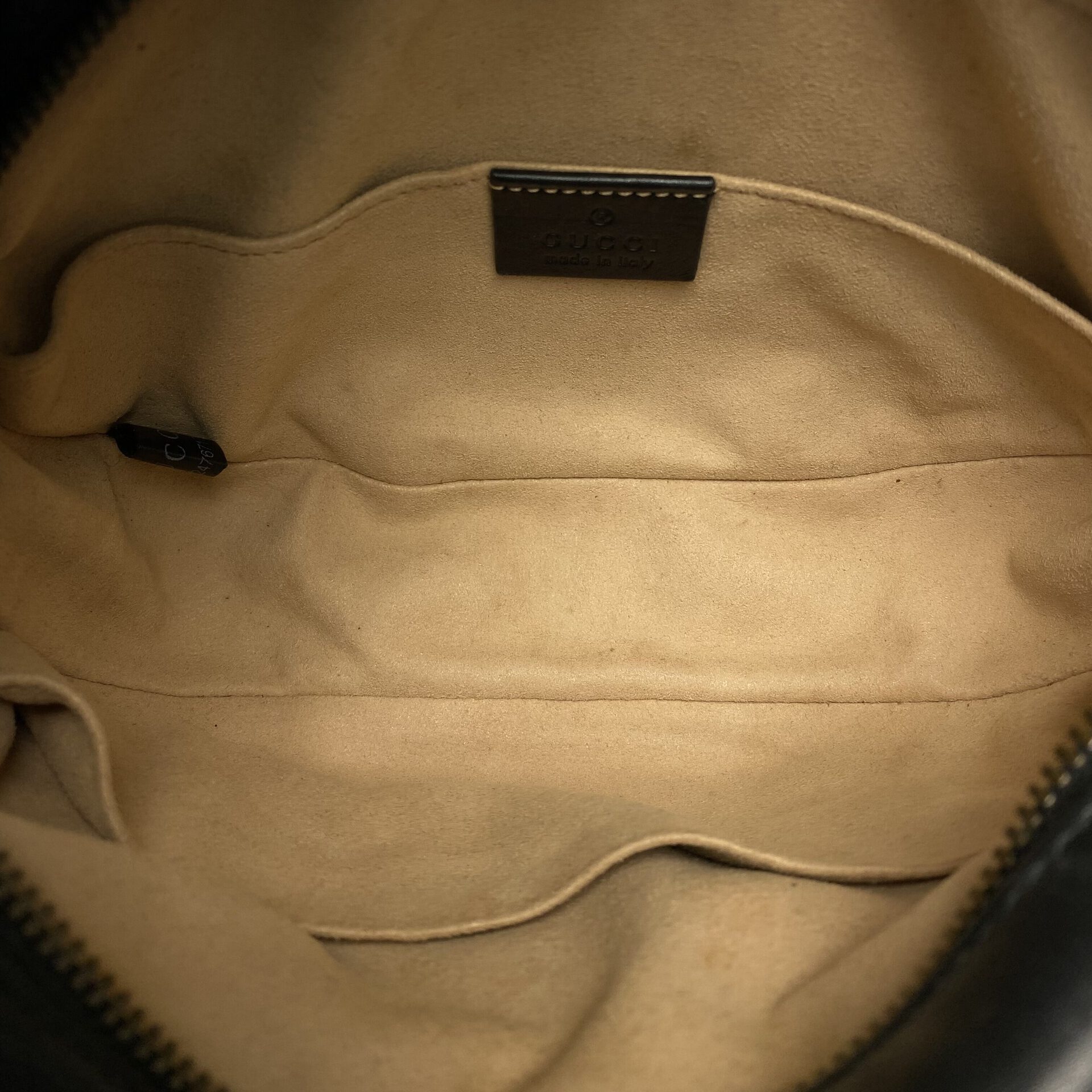 Pochete Gucci GG Marmont Preta