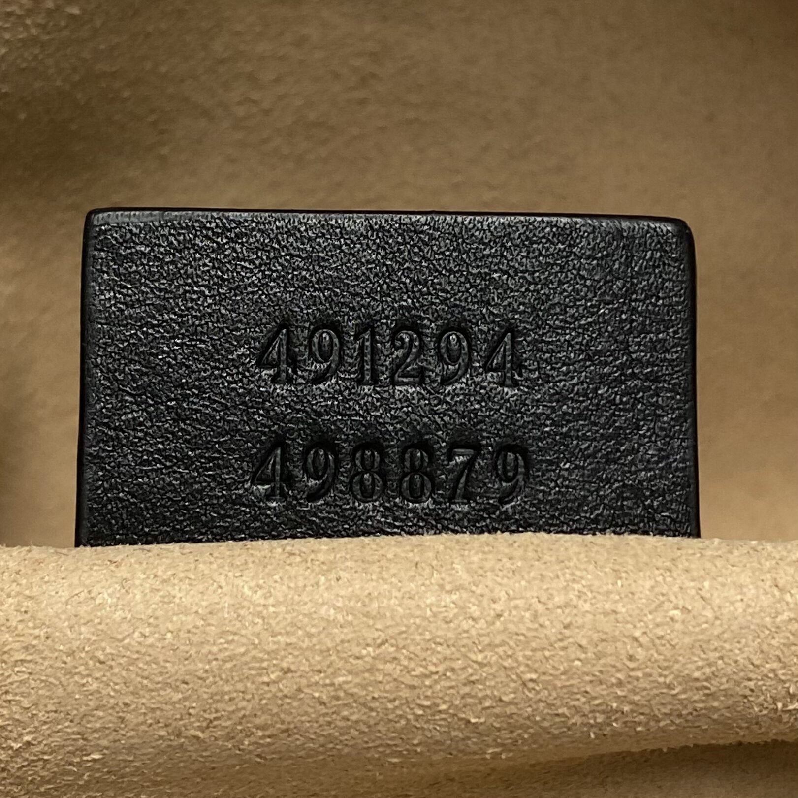Pochete Gucci GG Marmont Preta