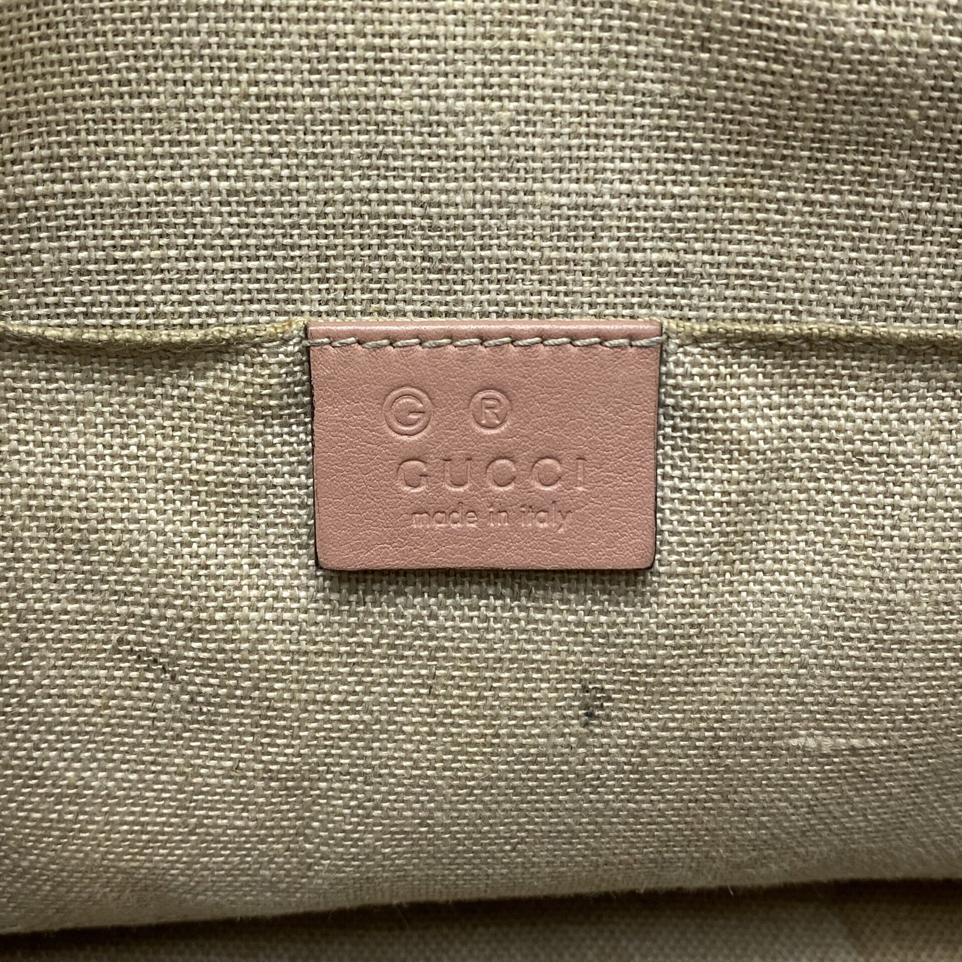 Bolsa Gucci Microguccissima Rosa