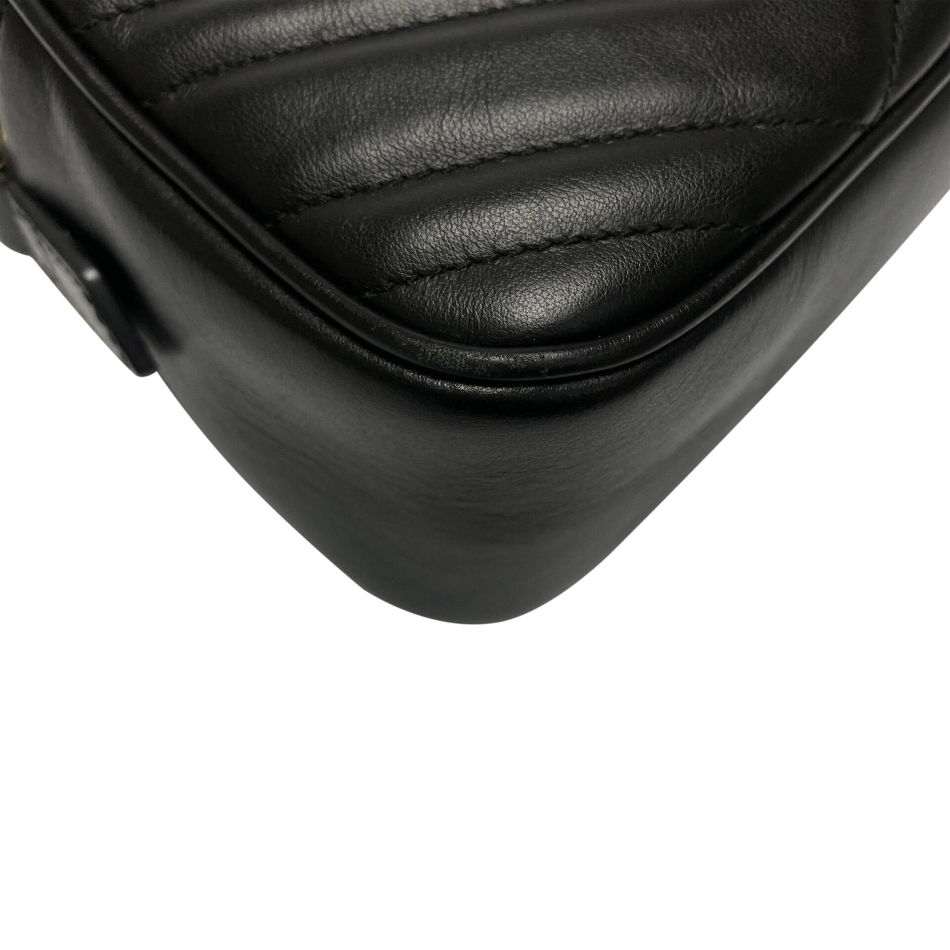 Bolsa Gucci GG Marmont Preta