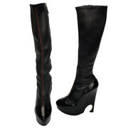 Bota Christian Dior Preta com Costura Laranja