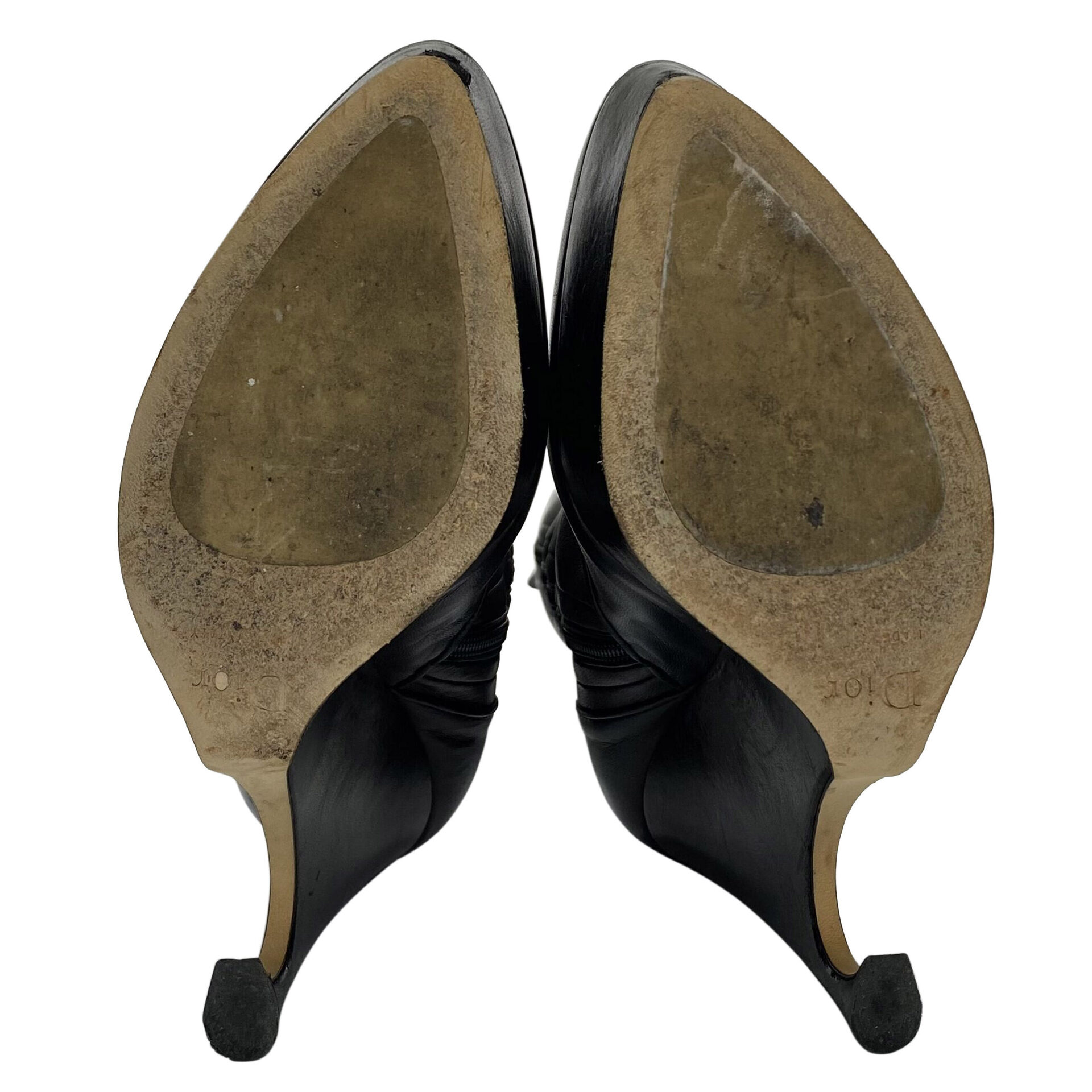 Bota Christian Dior Preta com Costura Laranja