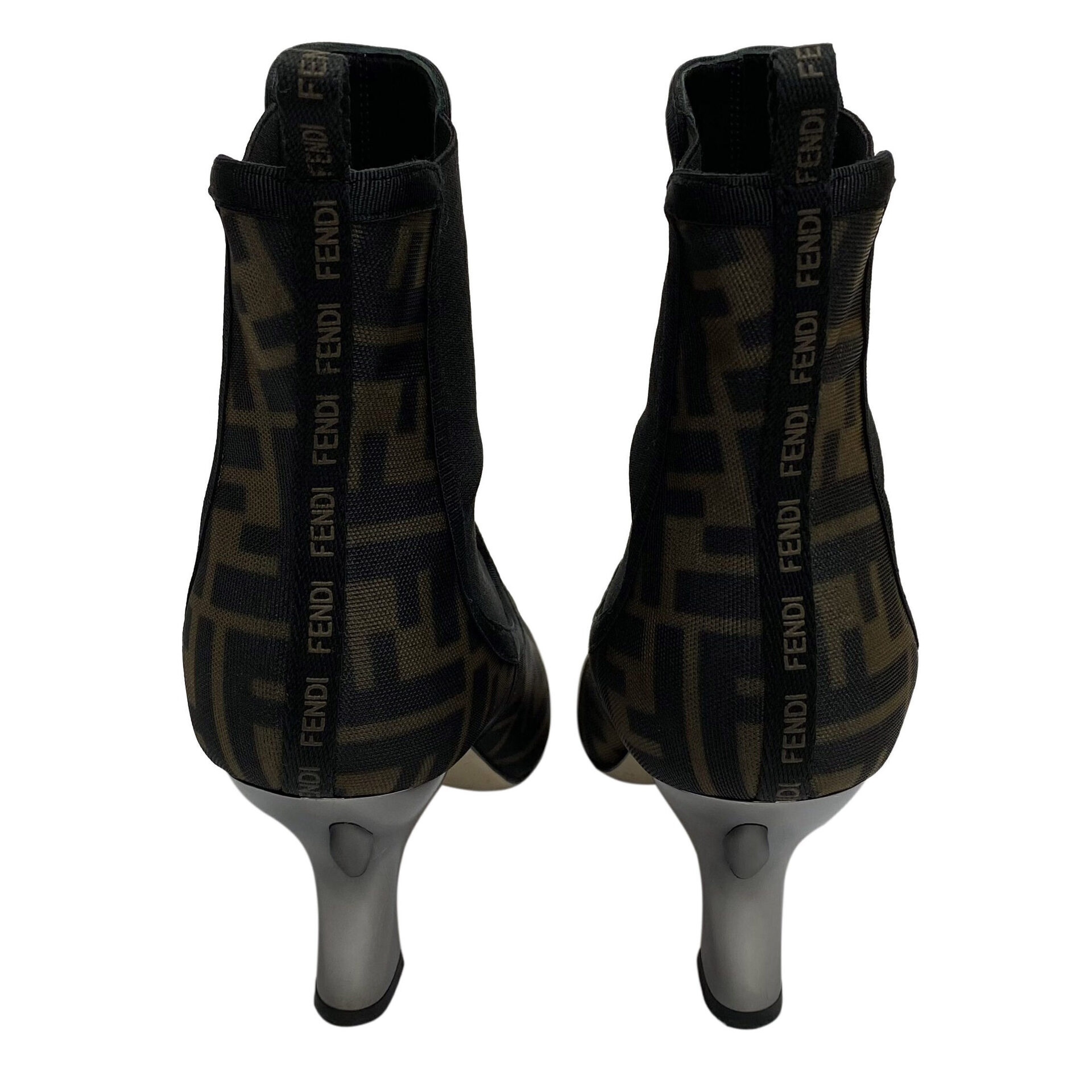 Bota Fendi