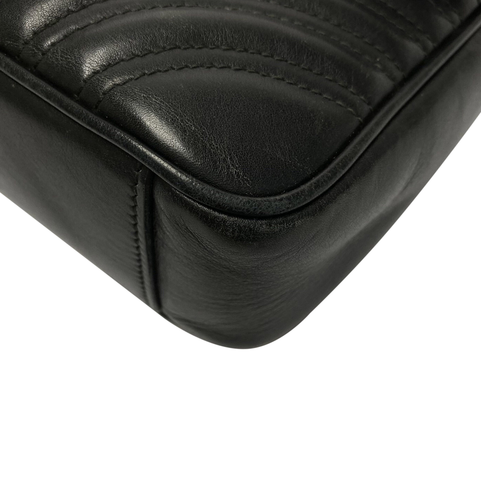 Bolsa Gucci GG Marmont Preta