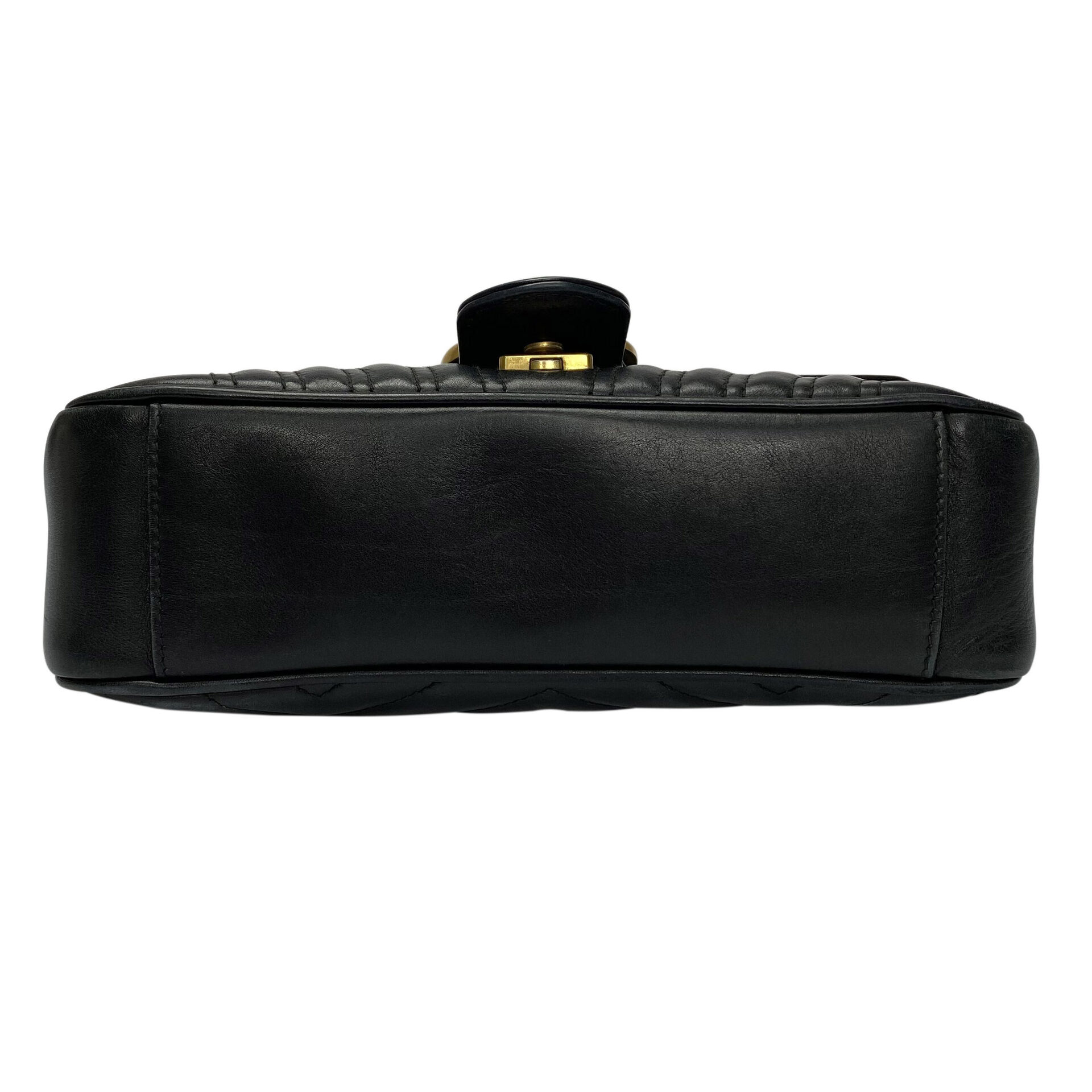 Bolsa Gucci GG Marmont Preta