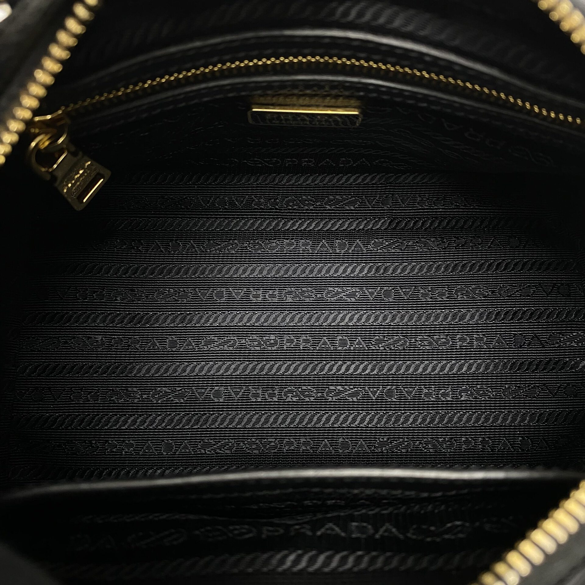 Bolsa Prada Mini Couro Saffiano Preto