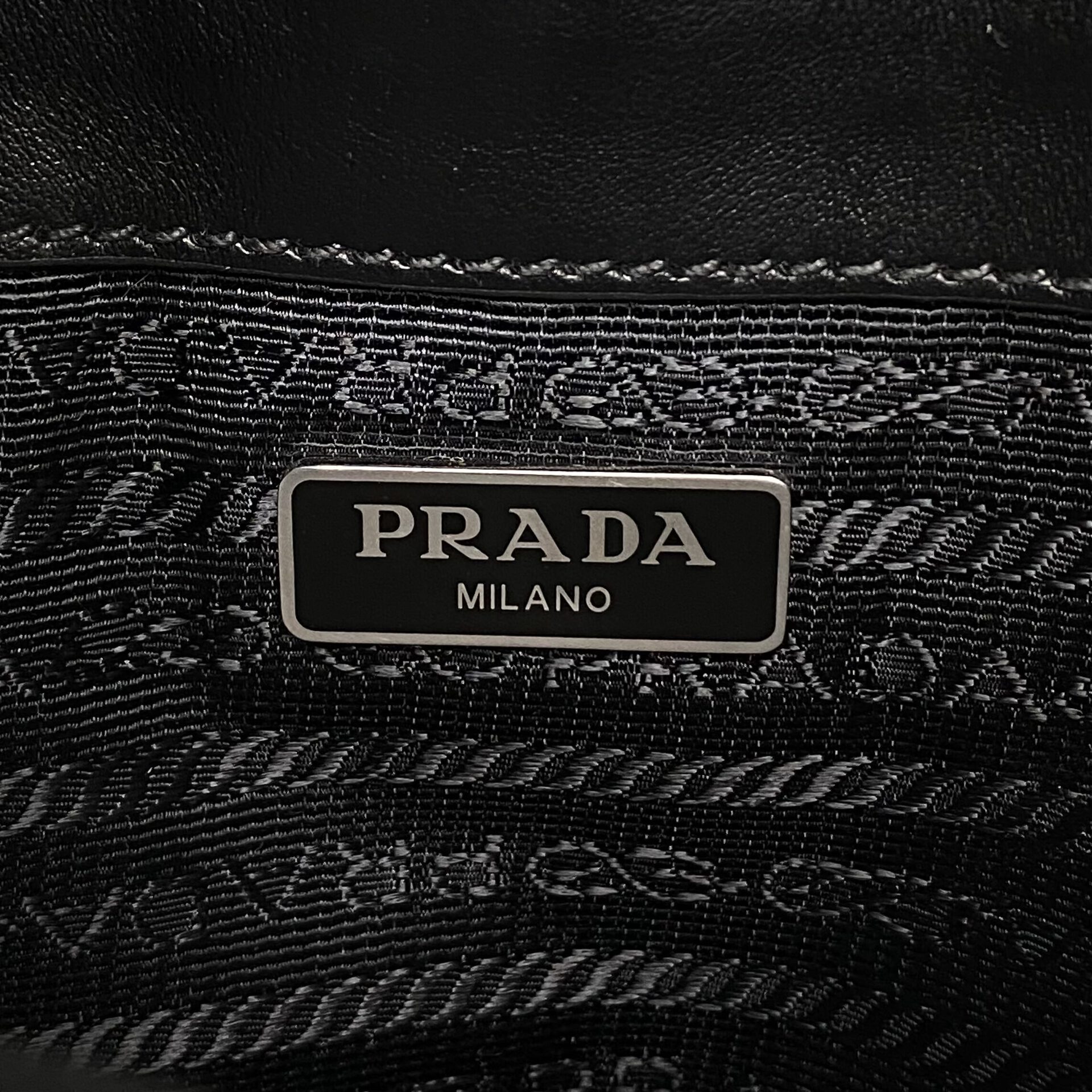 Bolsa Prada Tiracolo Chain Saffiano Preto