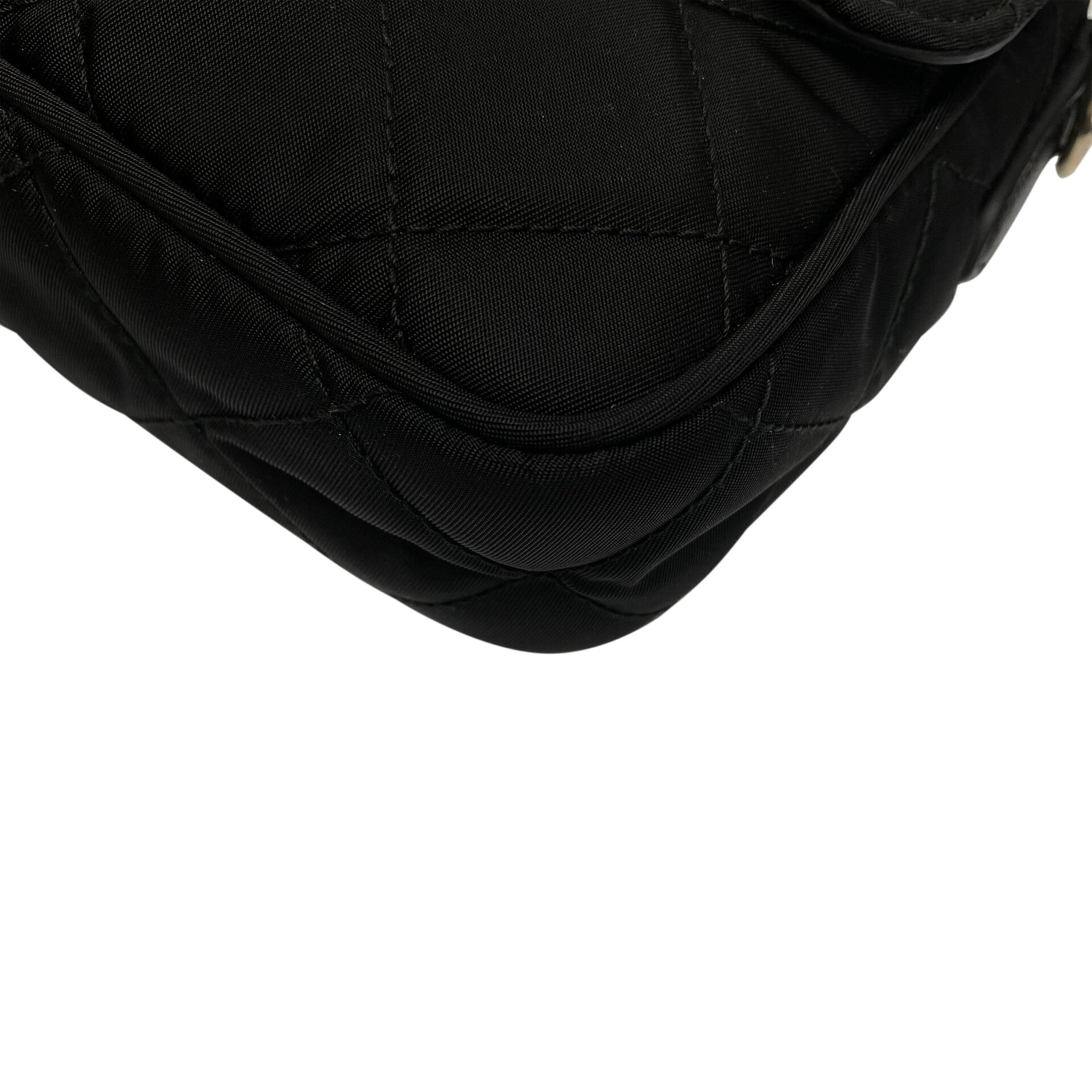 Bolsa Prada Nylon Matelassê Preta