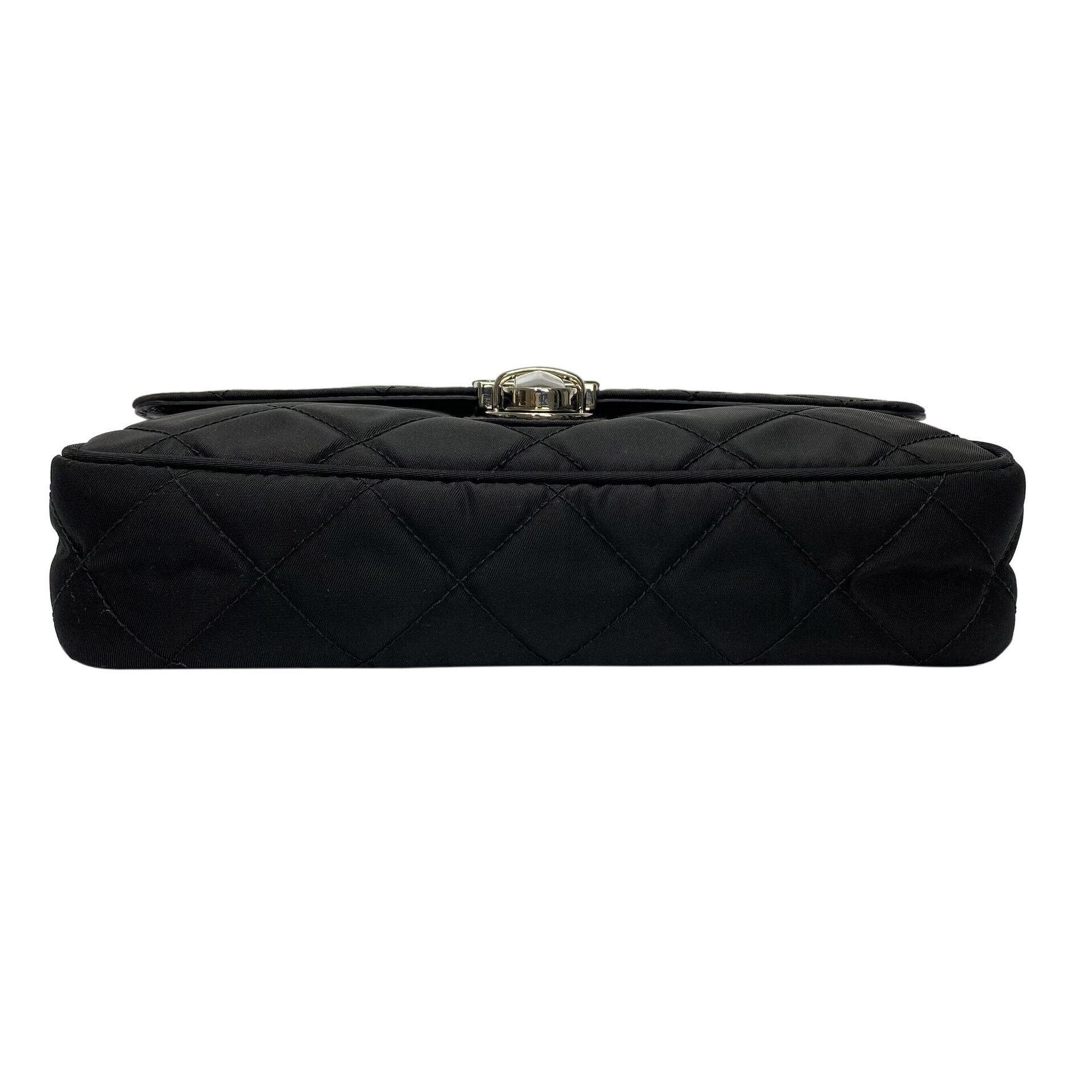 Bolsa Prada Nylon Matelassê Preta
