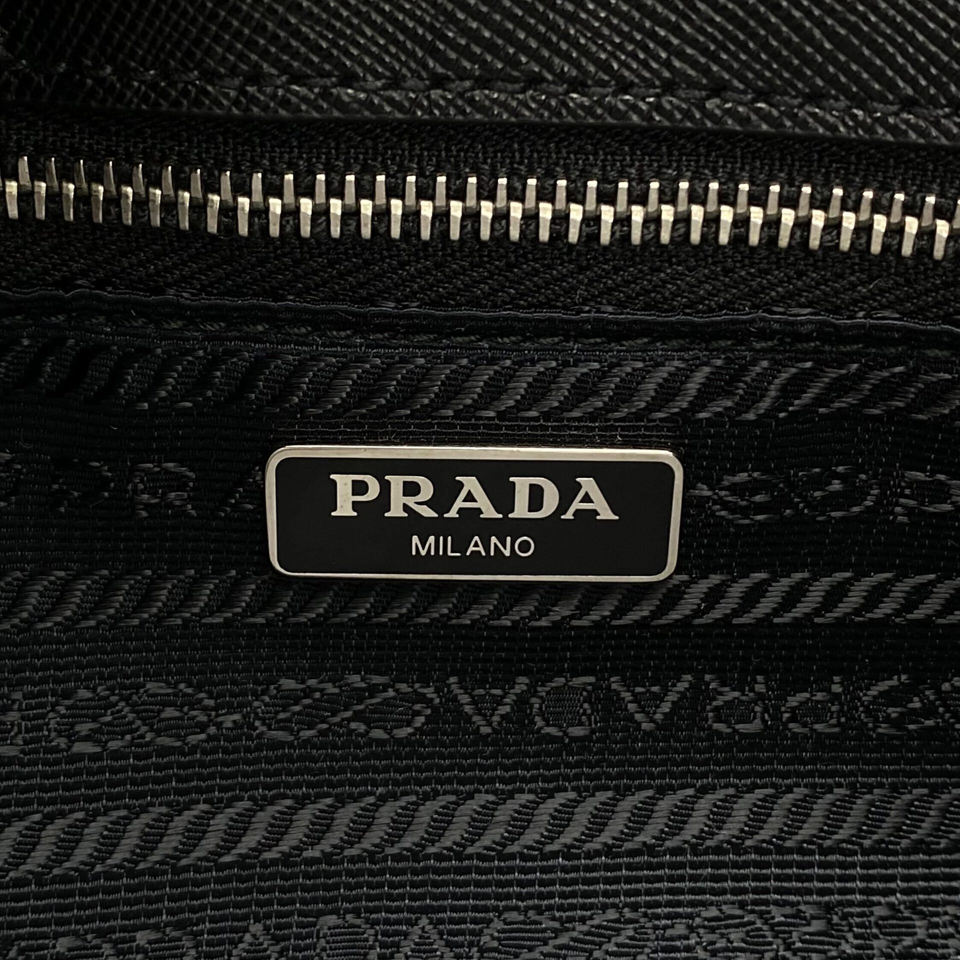 Bolsa Prada Nylon Matelassê Preta