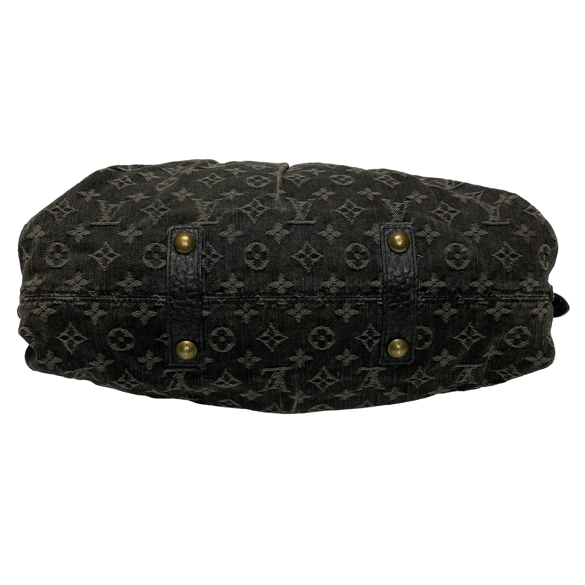 Bolsa Louis Vuitton Neo Cabby Denim Preto