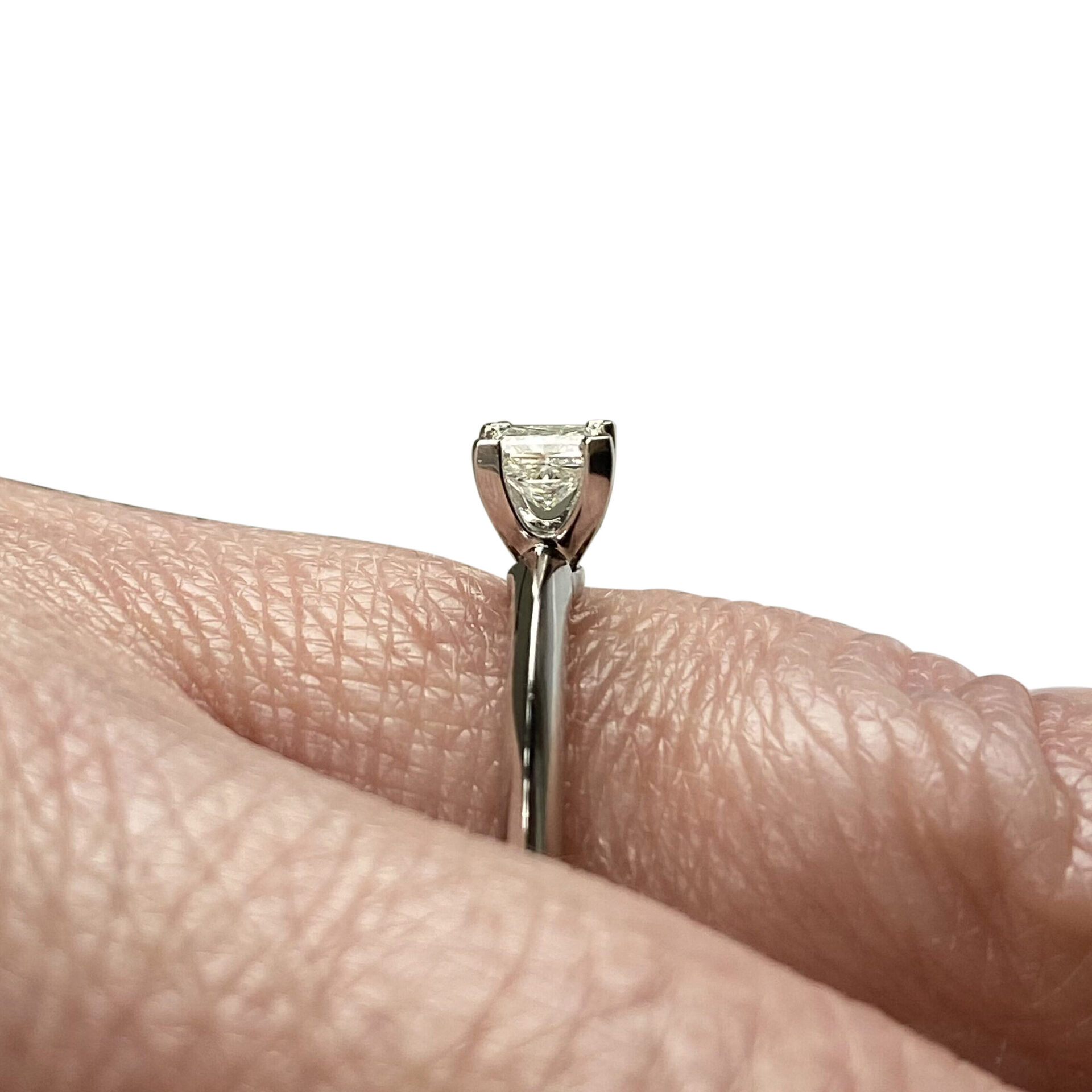 Anel Tiffany & Co. Solitário Platina - 0.25 ct.