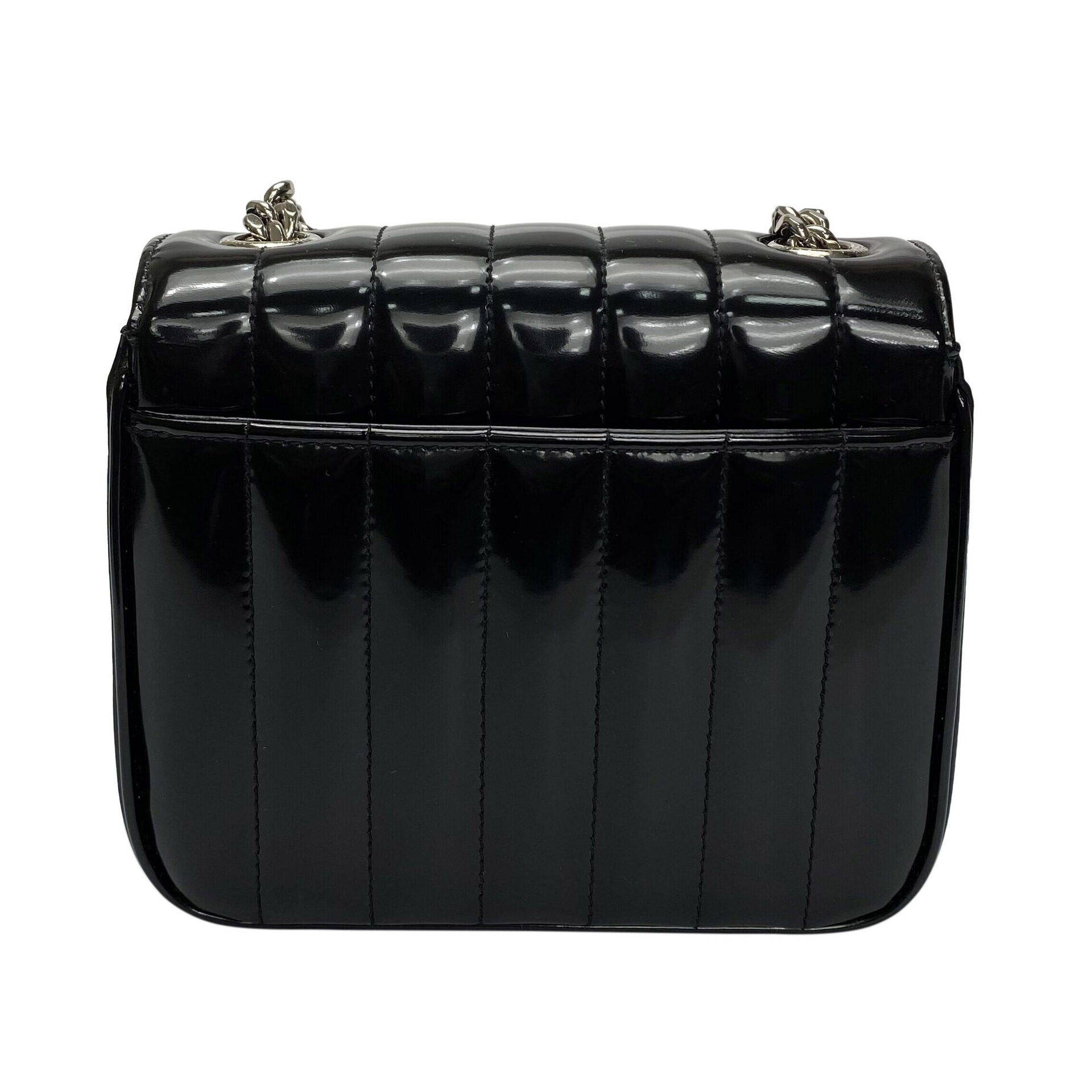 Bolsa Saint Laurent Vicky Verniz Preta