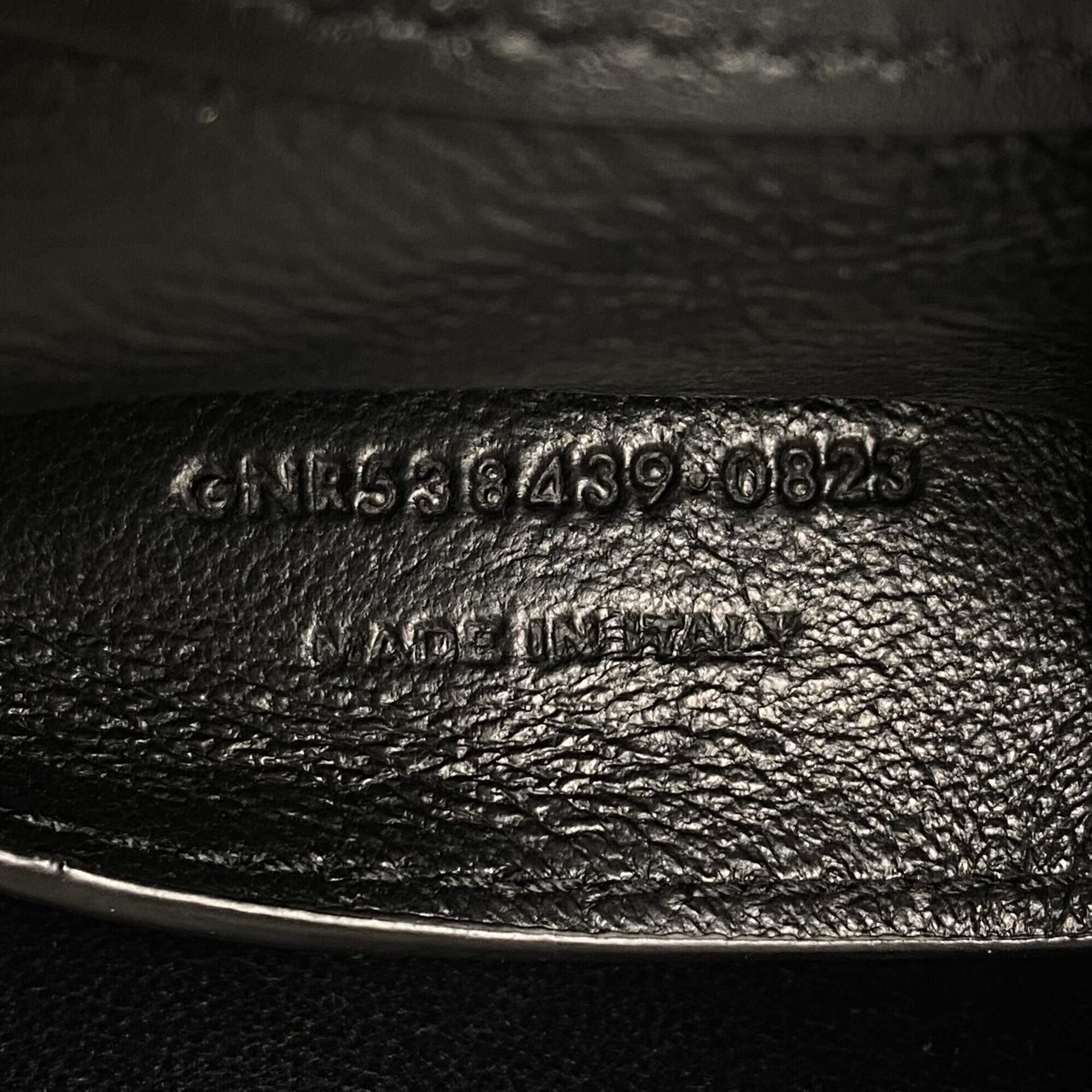 Bolsa Saint Laurent Vicky Verniz Preta