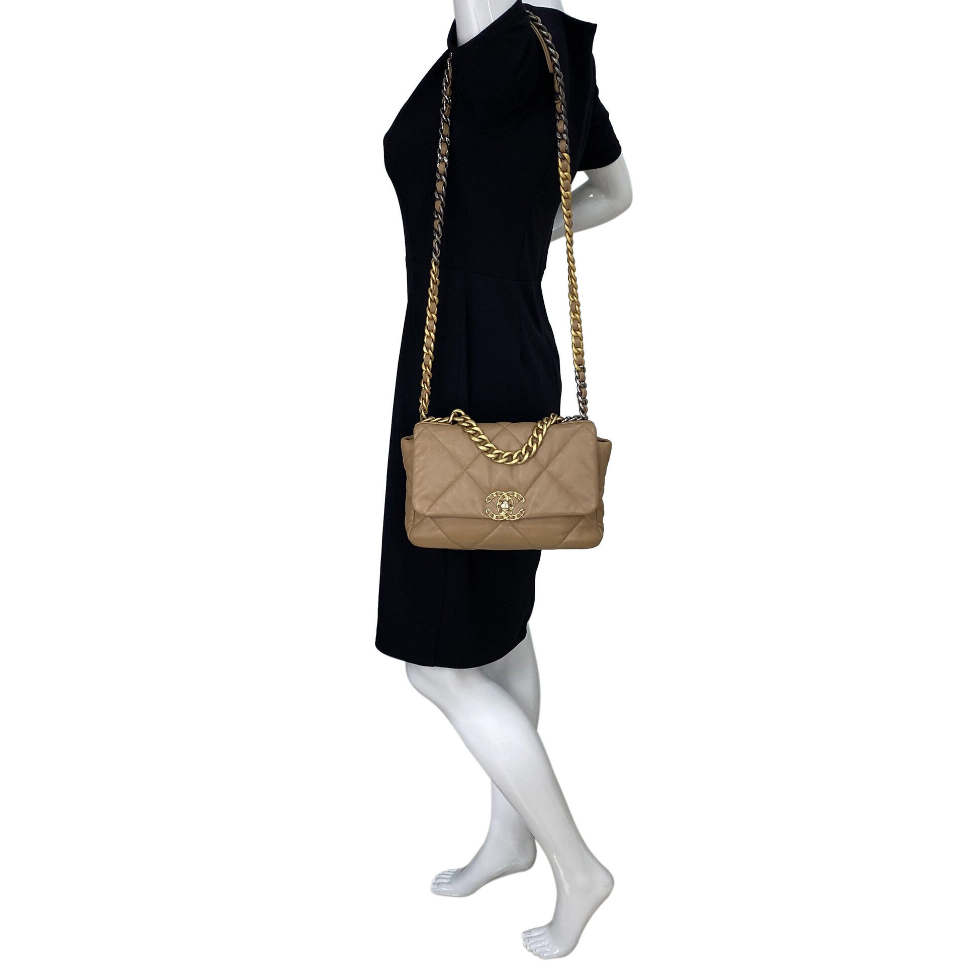 Bolsa Chanel 19 Couro Bege