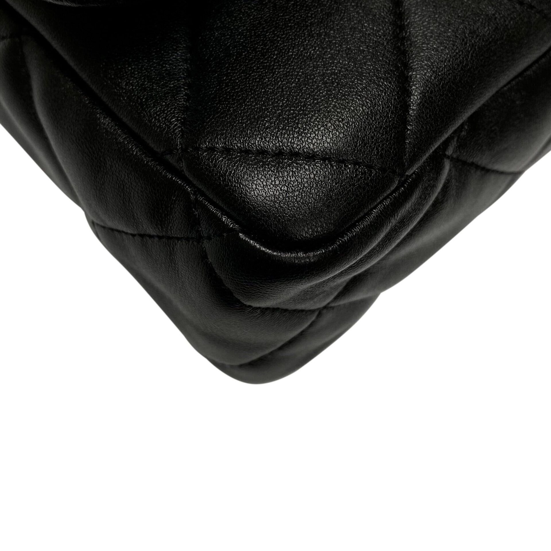 Bolsa Chanel Couro Matelâsse Preto