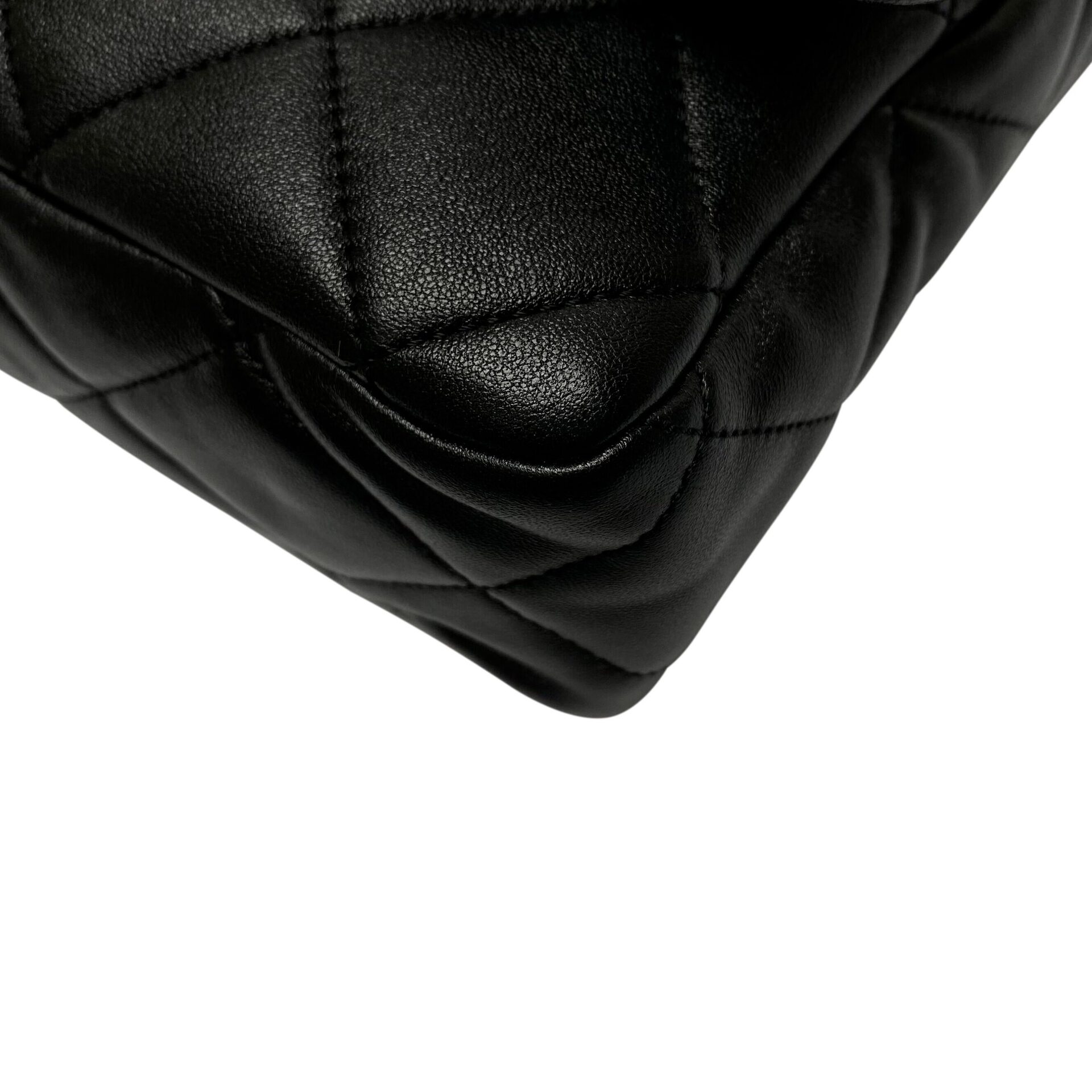 Bolsa Chanel Couro Matelâsse Preto