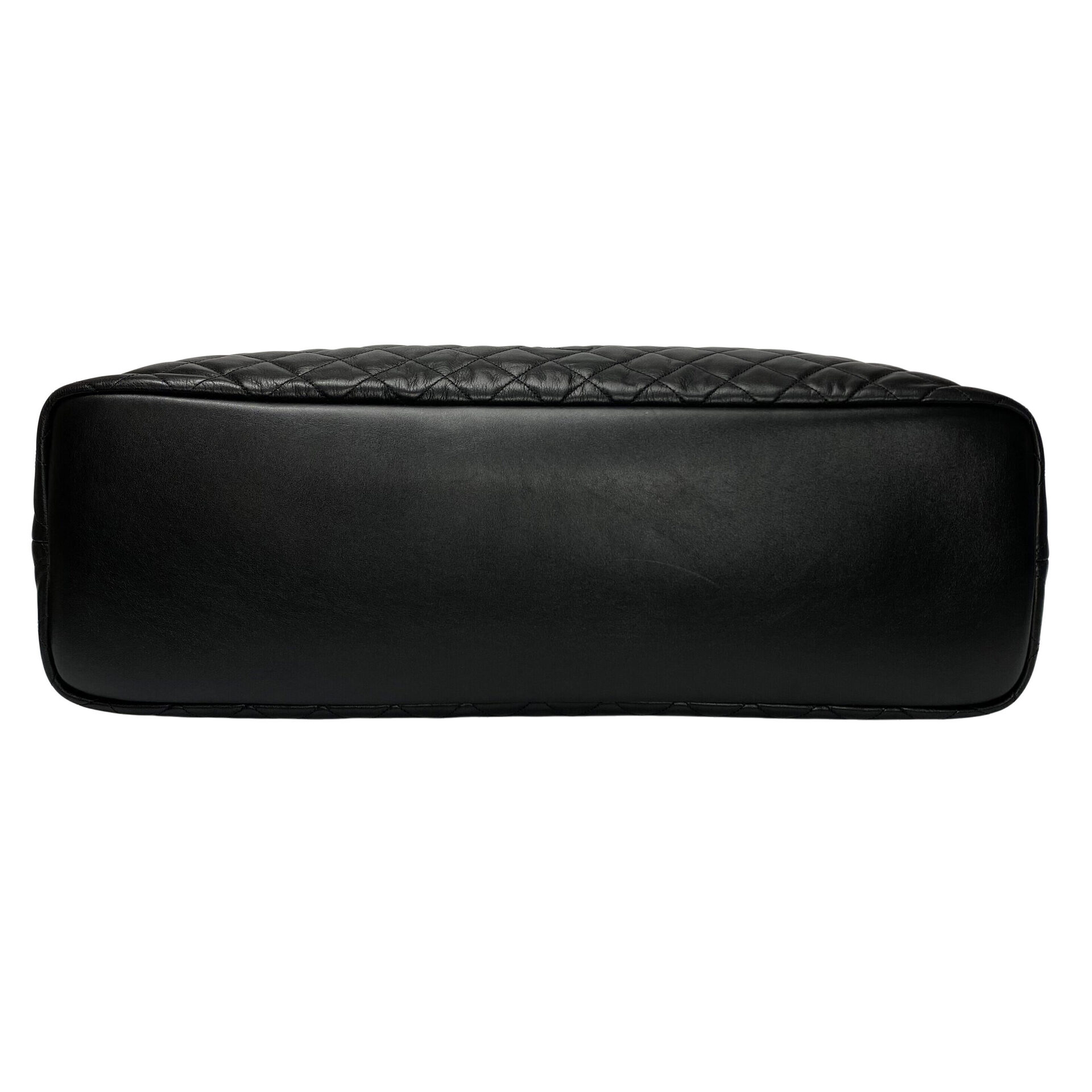 Bolsa Saint Laurent ES Giant Couro Matelassê Preto